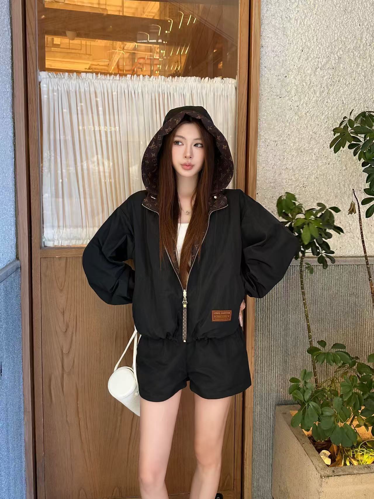 LV リバーシブルジャケット＆ショートパンツ セットアップ【50％割引+送料無料】