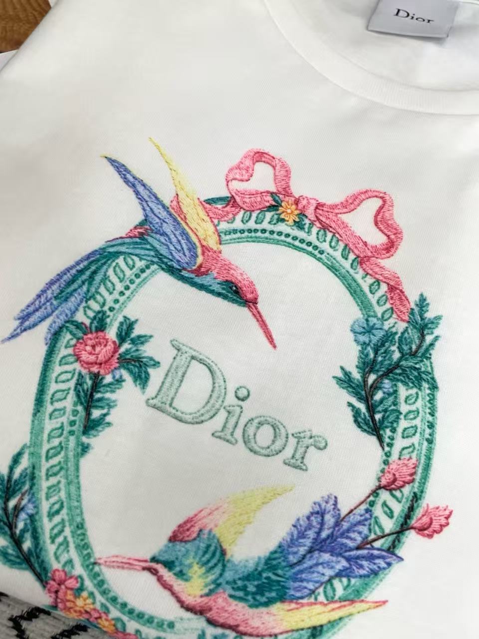 DIOR レタリングプリント＆刺繍 Tシャツ【50％割引+送料無料】