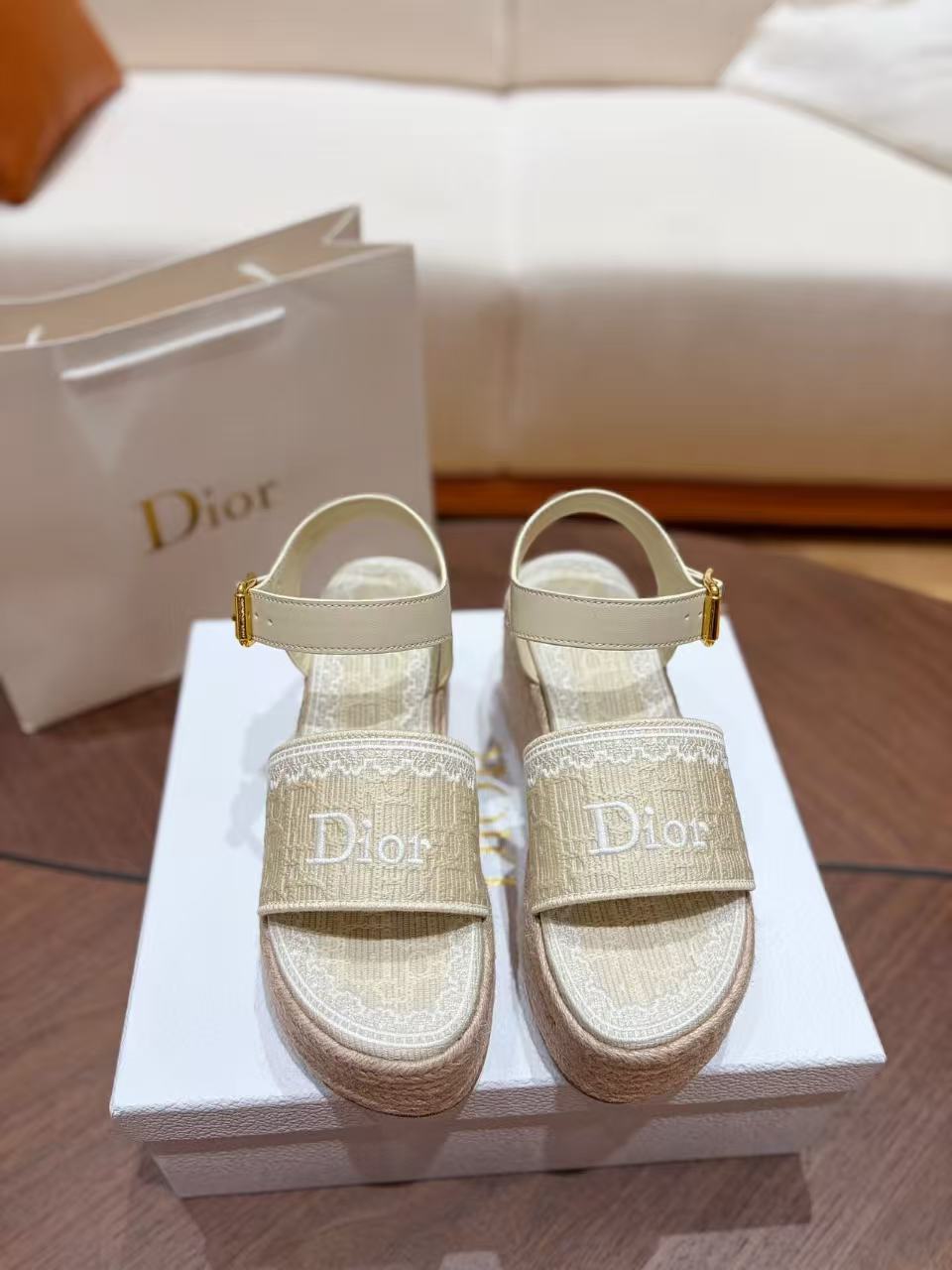DIOR ロゴ装飾付き高品質編み込みプラットフォームシューズ【50％割引+送料無料】