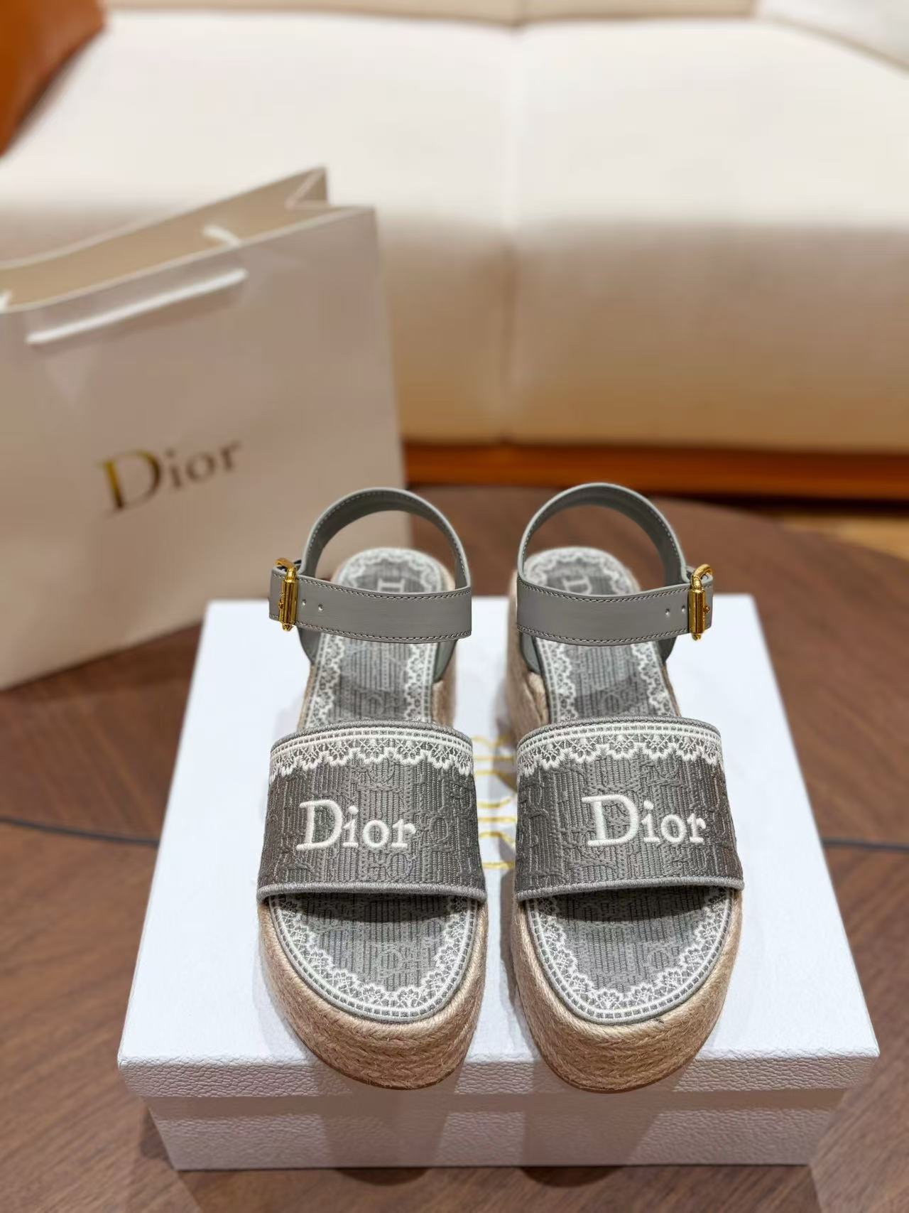 DIOR ロゴ装飾付き高品質編み込みプラットフォームシューズ【50％割引+送料無料】