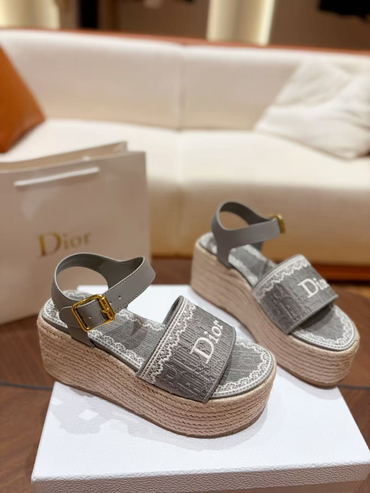 DIOR ロゴ装飾付き高品質編み込みプラットフォームシューズ【50％割引+送料無料】