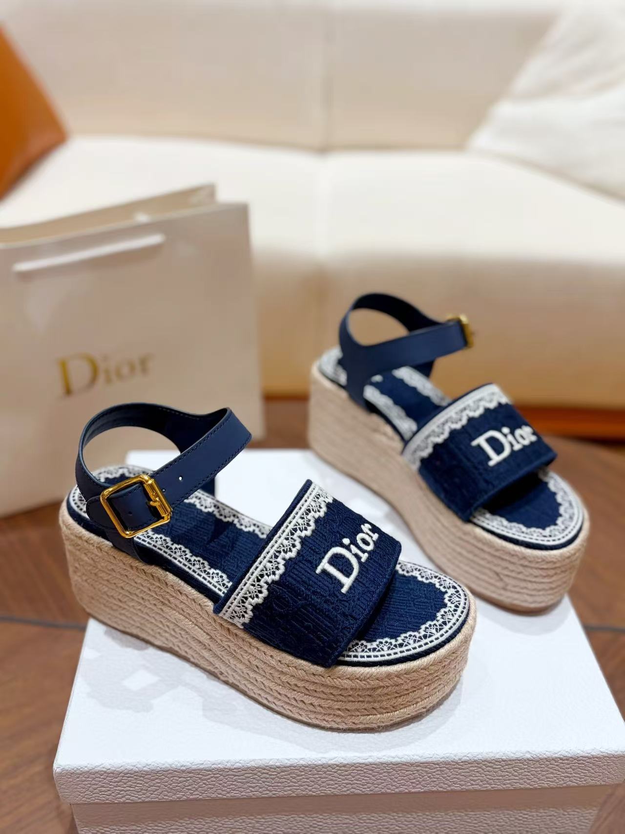 DIOR ロゴ装飾付き高品質編み込みプラットフォームシューズ【50％割引+送料無料】