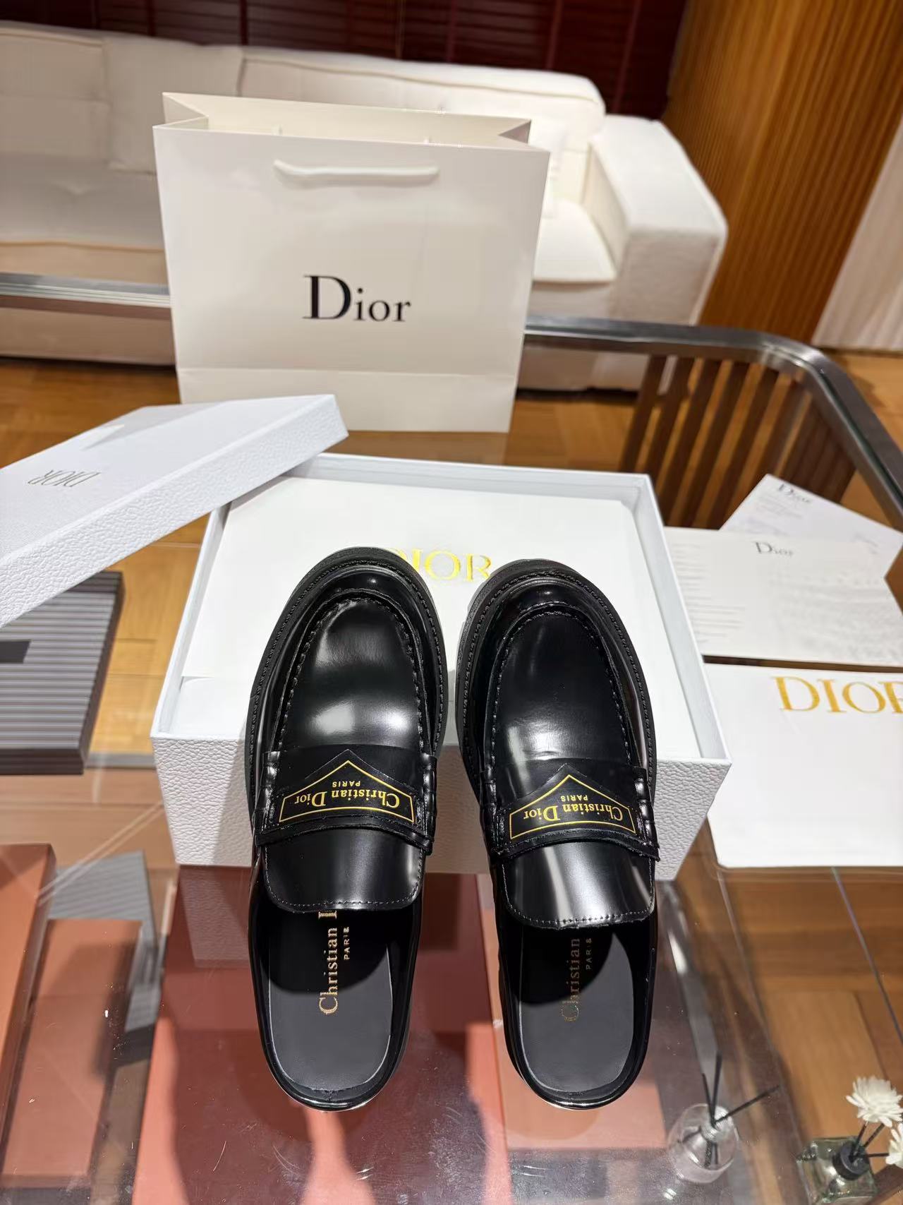 DI0R高品質シープスキン製レタープラットフォームスリッパ【50％割引+送料無料】