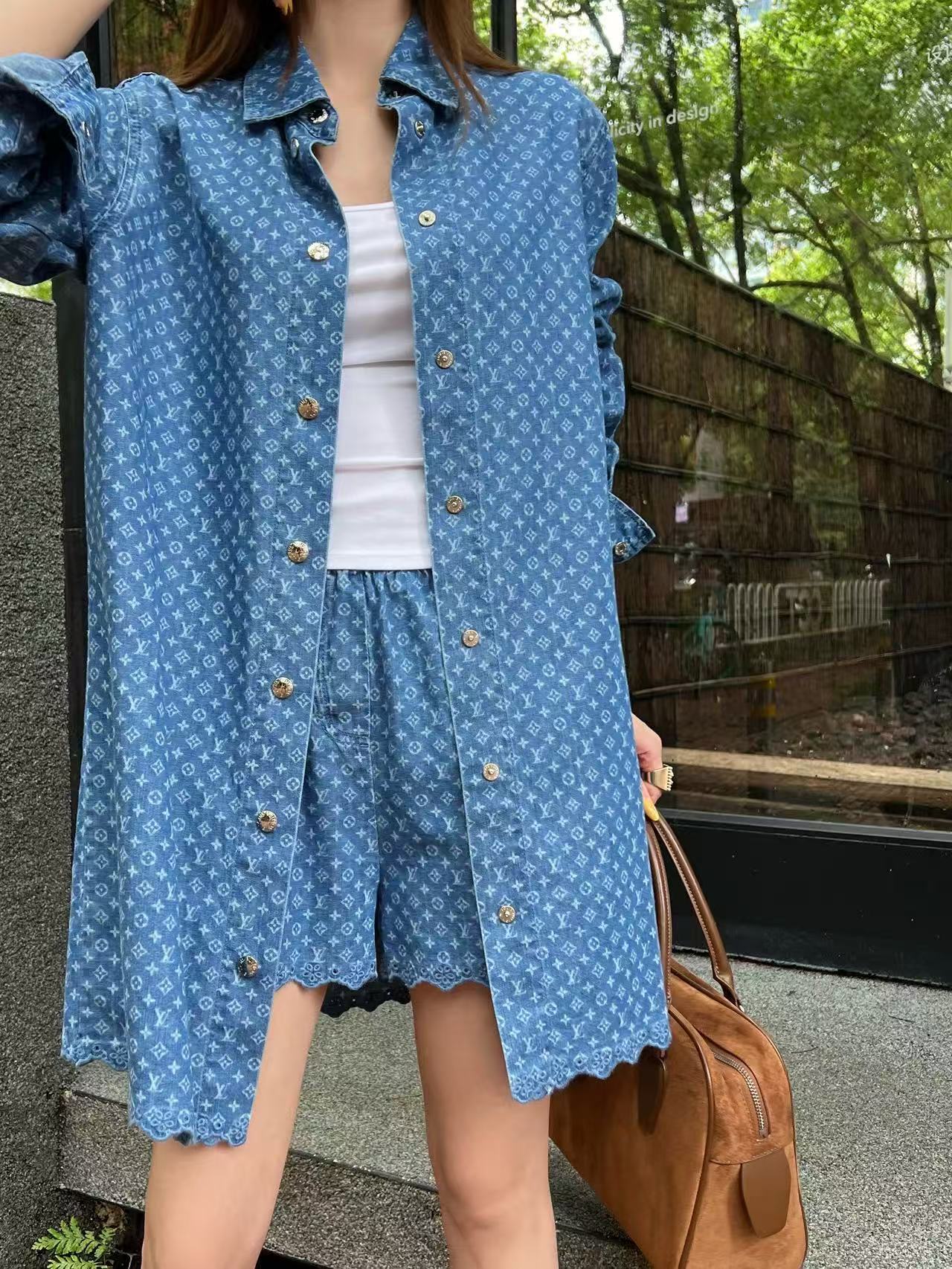 LV モノグラム デニムシャツ【50％割引+送料無料】