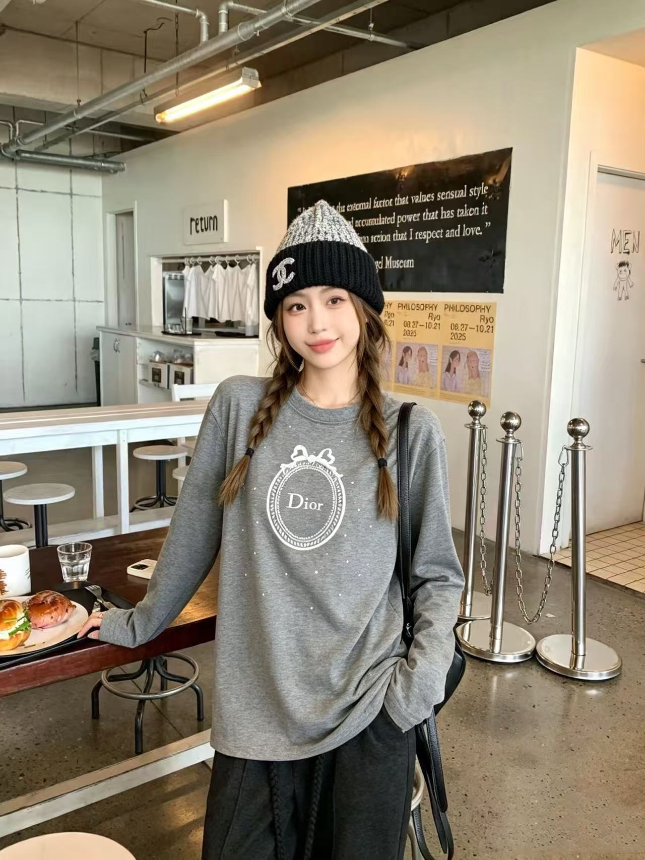 DI0R刺繍入り長袖Tシャツ【50％割引+送料無料】