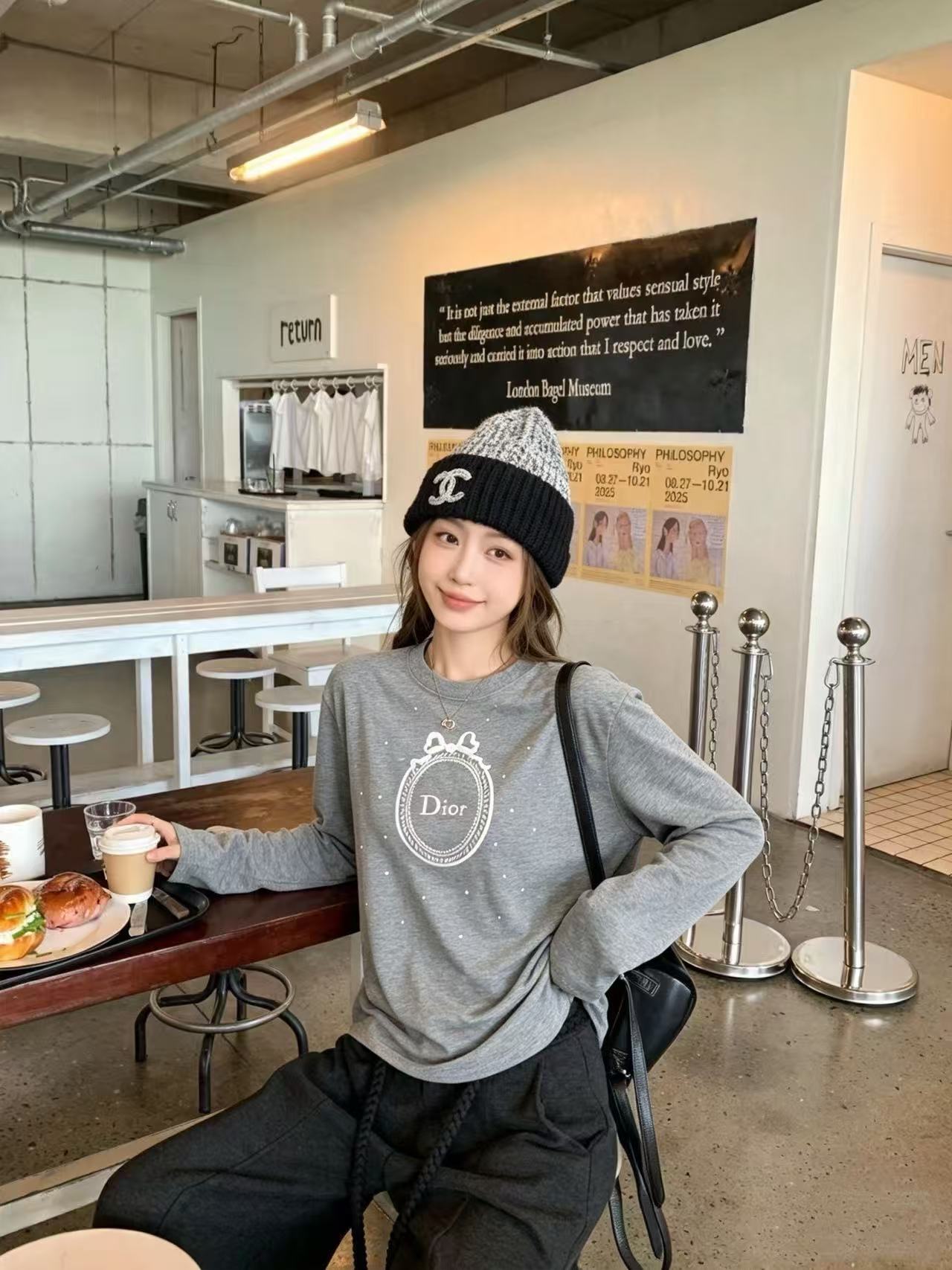 DI0R刺繍入り長袖Tシャツ【50％割引+送料無料】