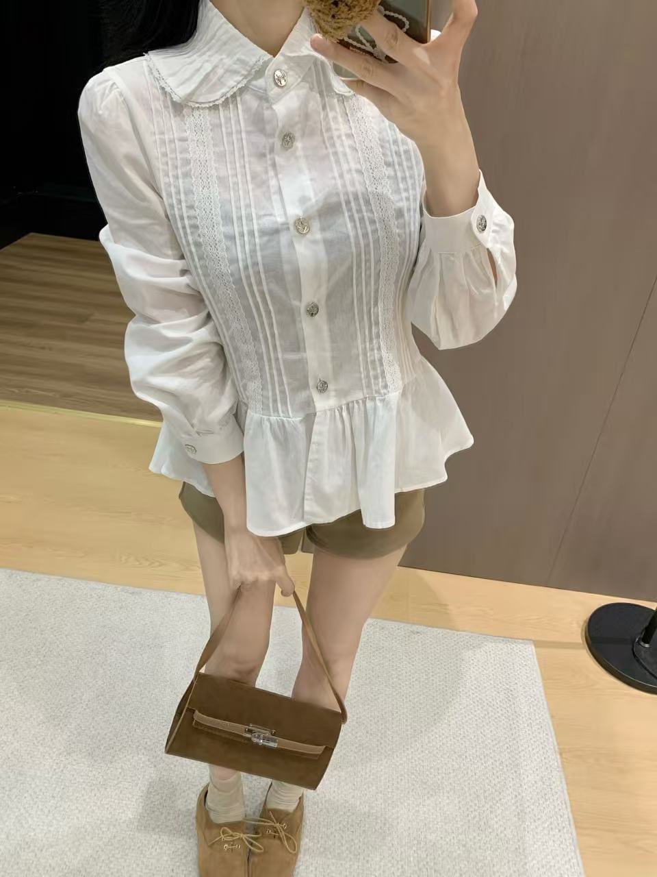 CHANE1フリルのシャツ【50％割引+送料無料】