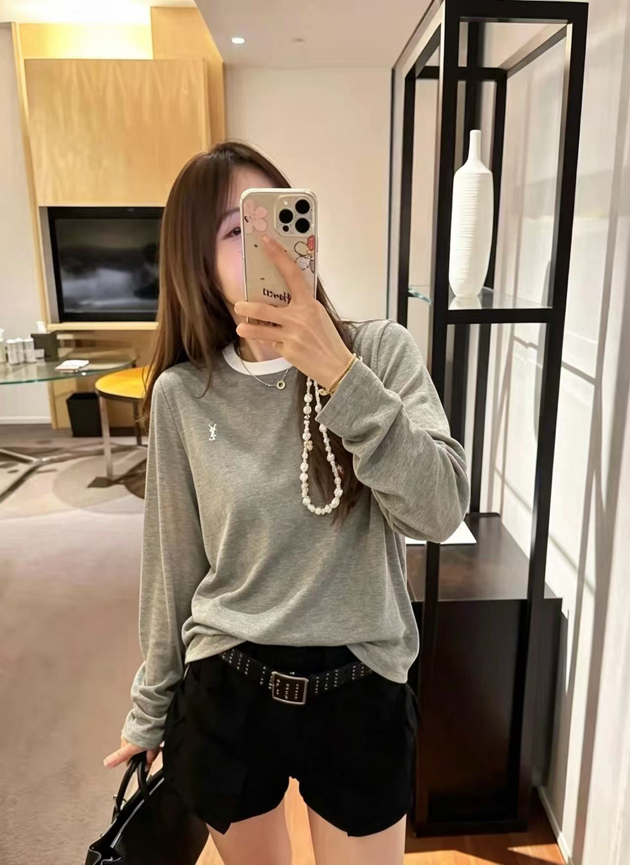 YSL シンプルロゴ長袖Tシャツ【50％割引+送料無料】