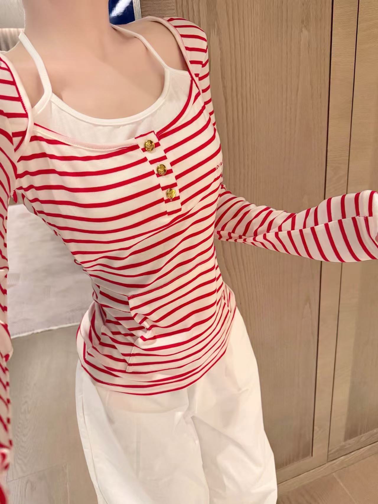 CEL1NE メタルボタンストライプTシャツ【50％割引+送料無料】
