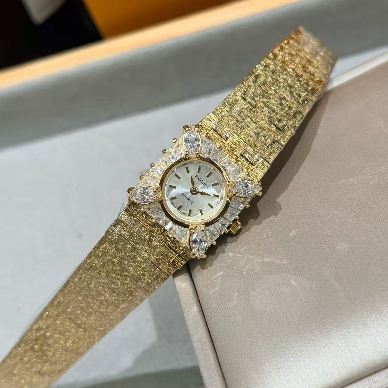 ROLEX vintage女性用ダイヤモンド時計【50％割引+送料無料】