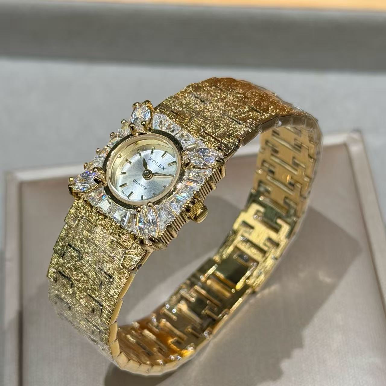 ROLEX vintage女性用ダイヤモンド時計【50％割引+送料無料】