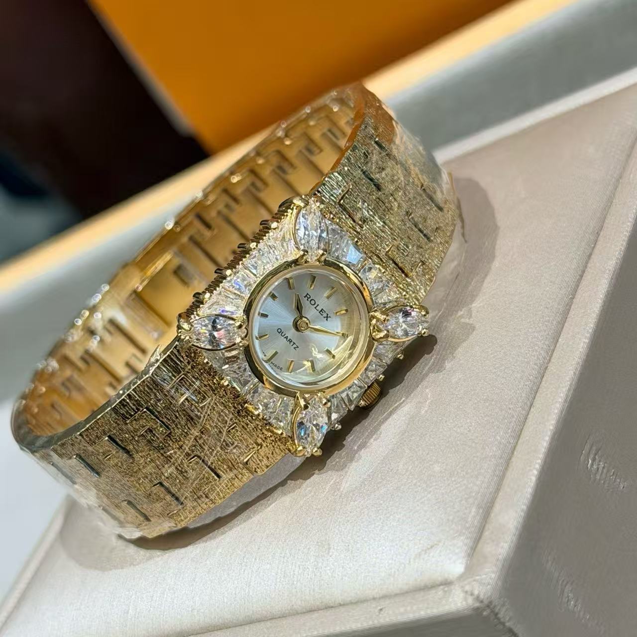 ROLEX vintage女性用ダイヤモンド時計【50％割引+送料無料】