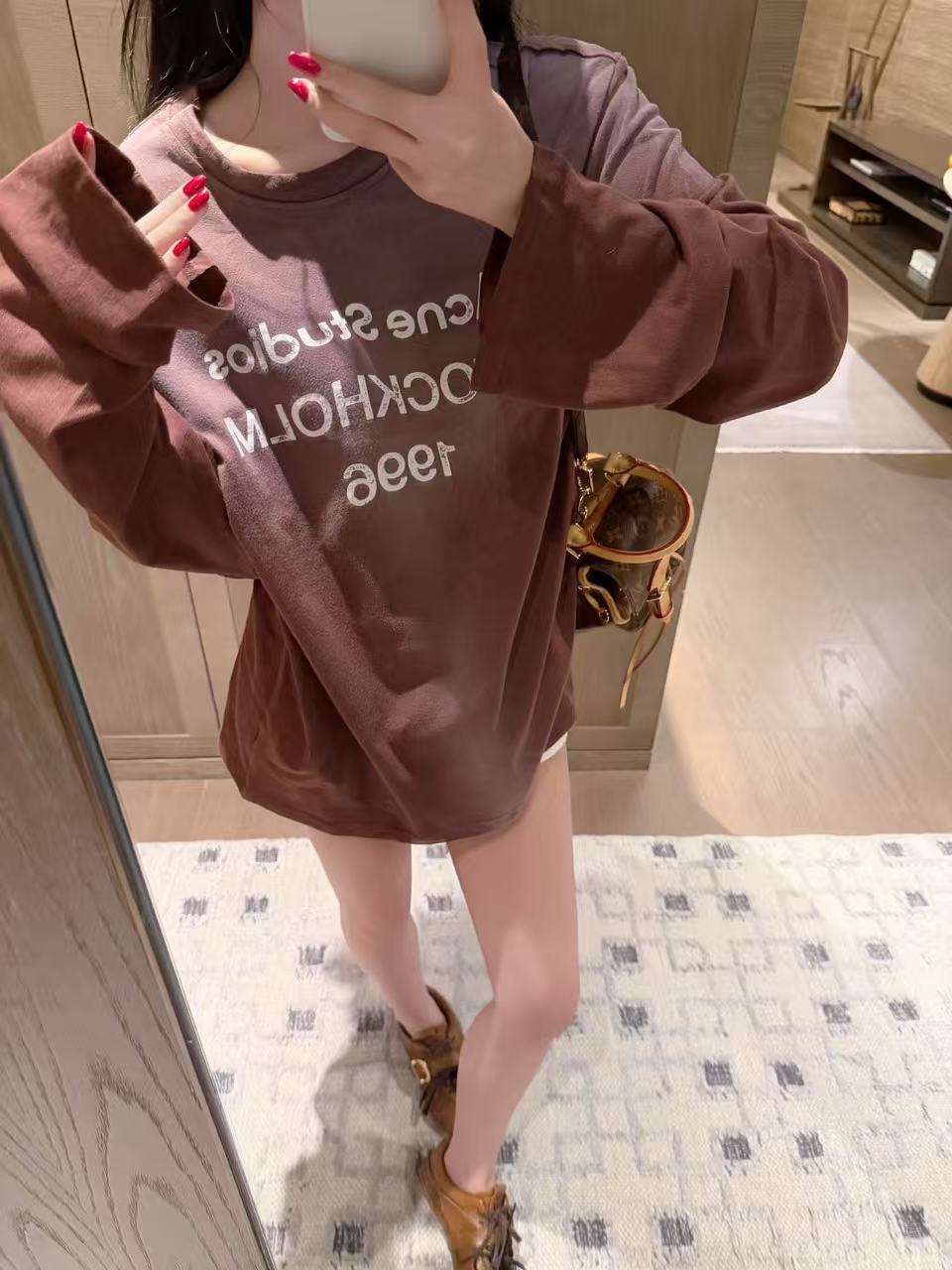 Acne Studios グラデーションレター 長袖Tシャツ【50％割引+送料無料】