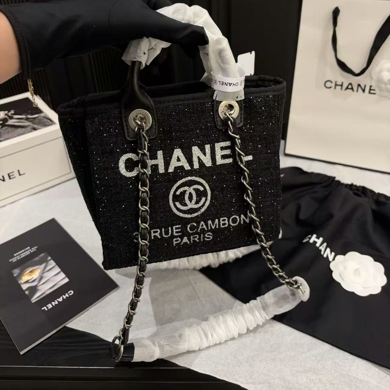CHANE1 スパンコール刺繍トートバッグ【50％割引+送料無料】