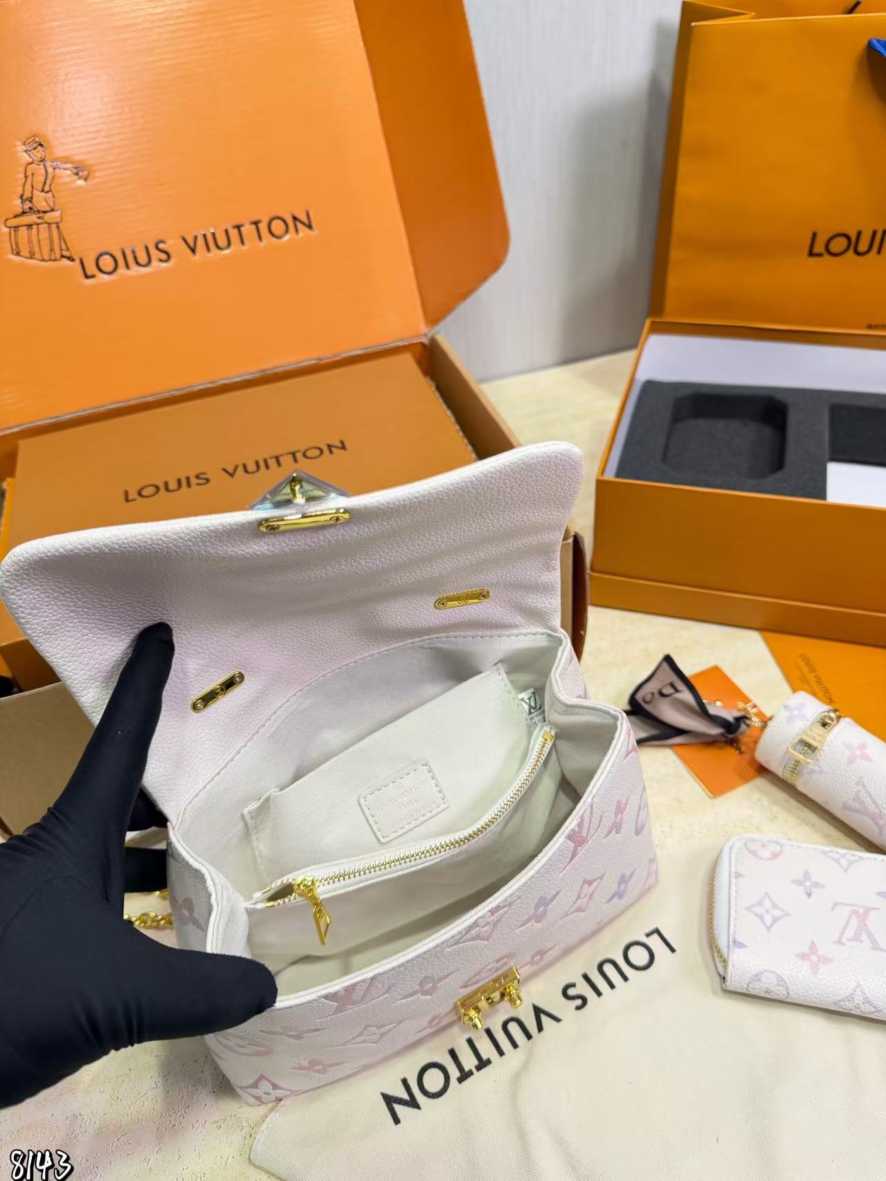 LV Speedy nanoチェーンバッグ【50％割引+送料無料】