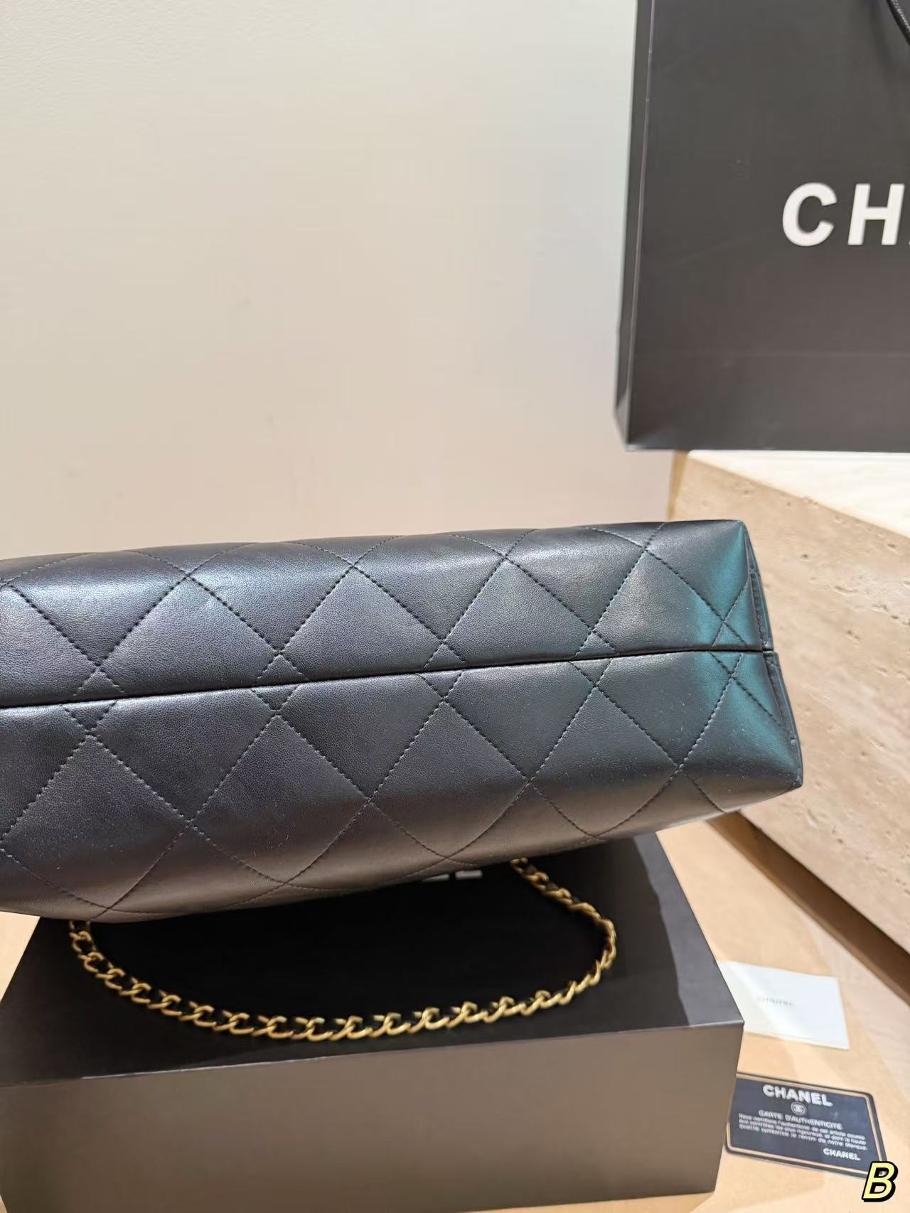CHANE1 鹿革チェーンショッピングバッグ【50％割引+送料無料】