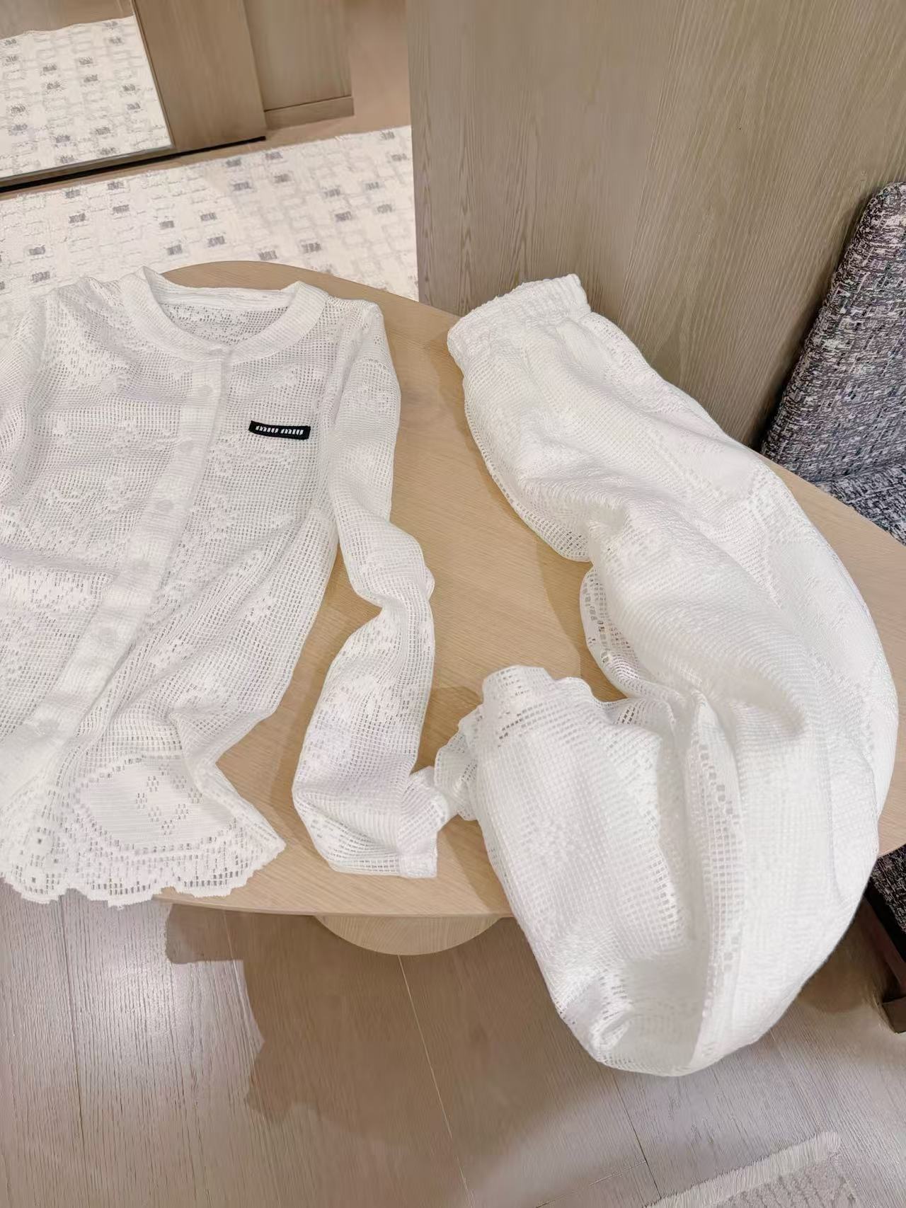 M1UM1U レースTシャツ＆パンツ セットアップ【50％割引+送料無料】
