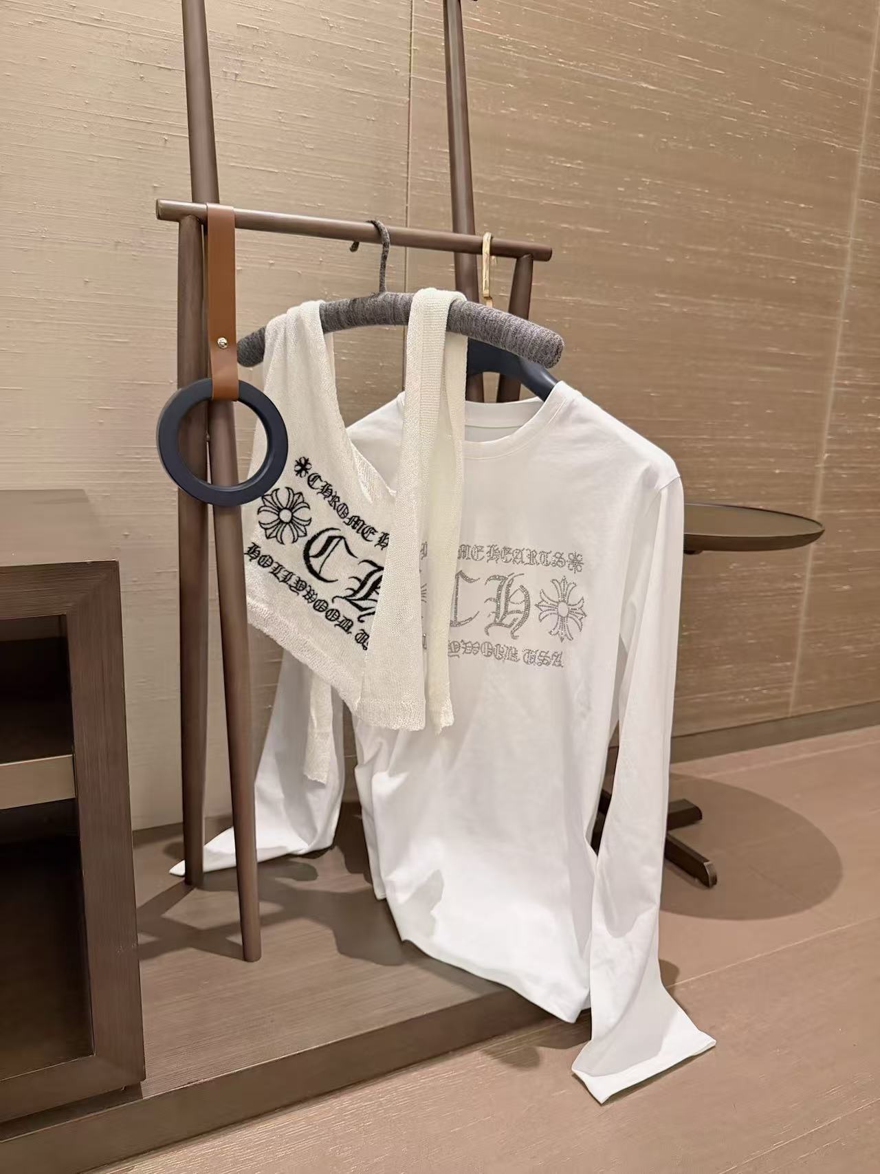 Chr0me Heartsのスカーフ＋長袖Tシャツ【50％割引+送料無料】
