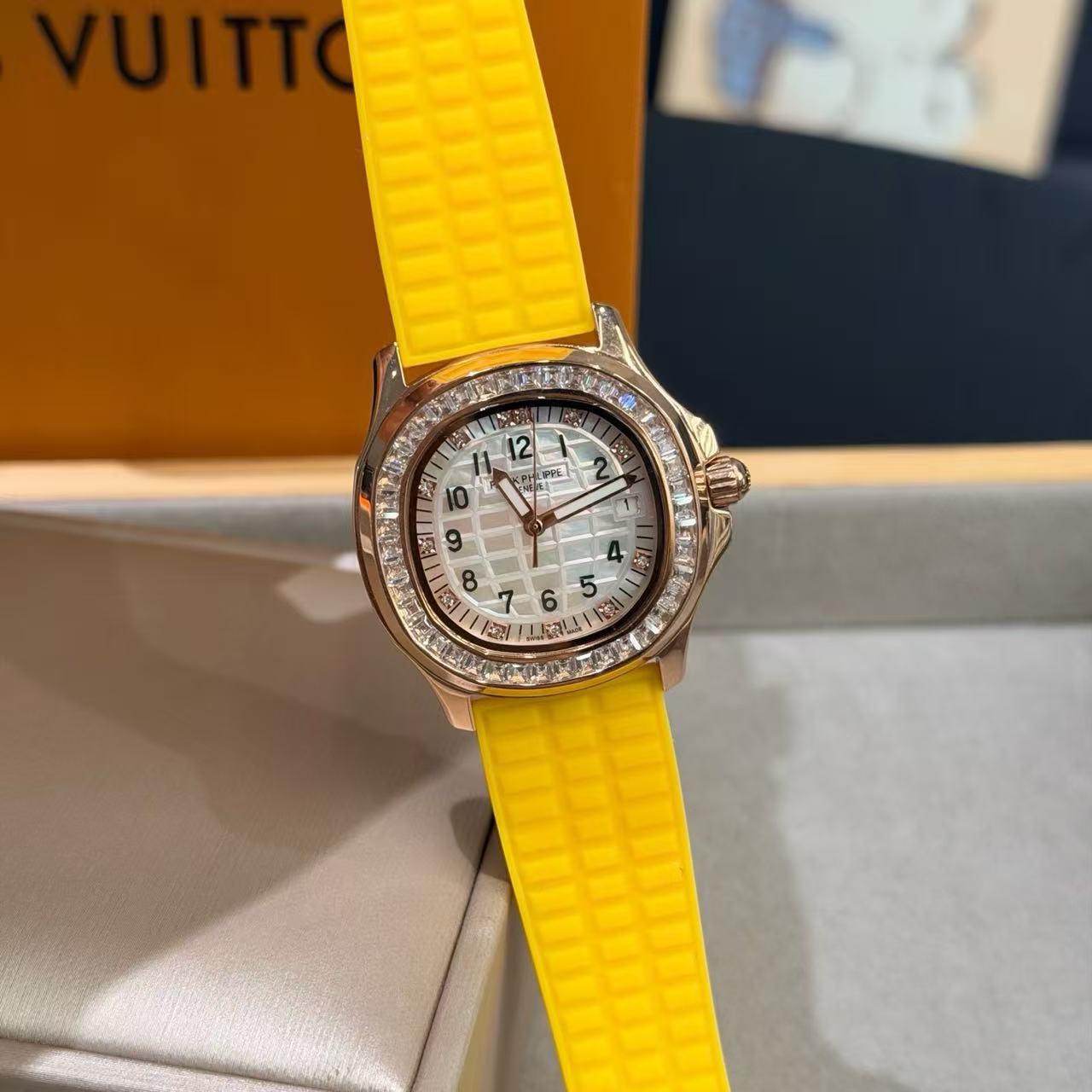 PATEK PH1LIPPEダイヤモンド・ウォッチ【50％割引+送料無料】