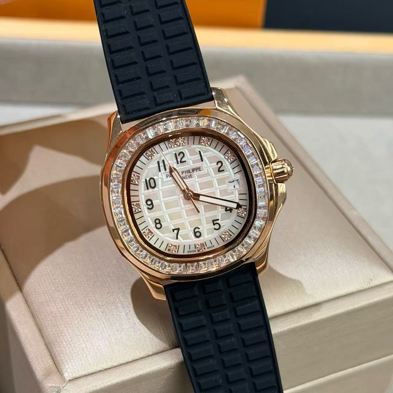 PATEK PH1LIPPEダイヤモンド・ウォッチ【50％割引+送料無料】