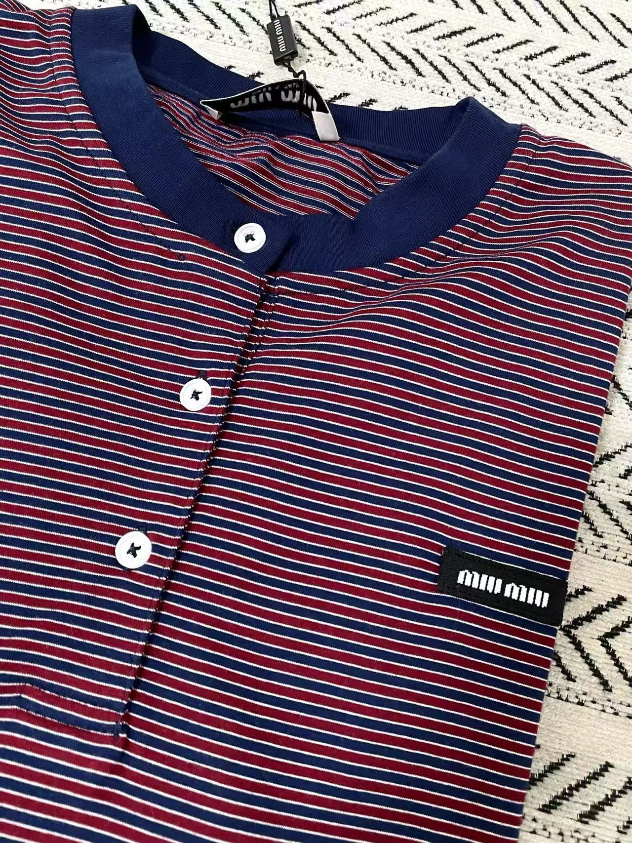M1UM1U ストライプ柄レターTシャツ【50％割引+送料無料】