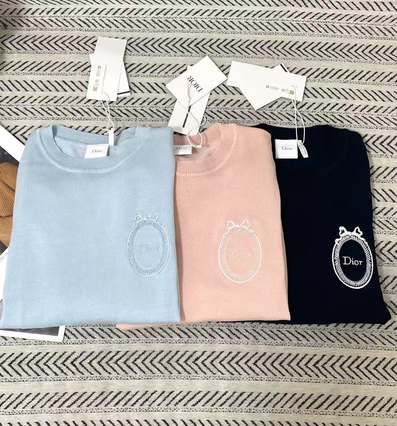 DI0R文字刺繍入りウールセーター【50％割引+送料無料】