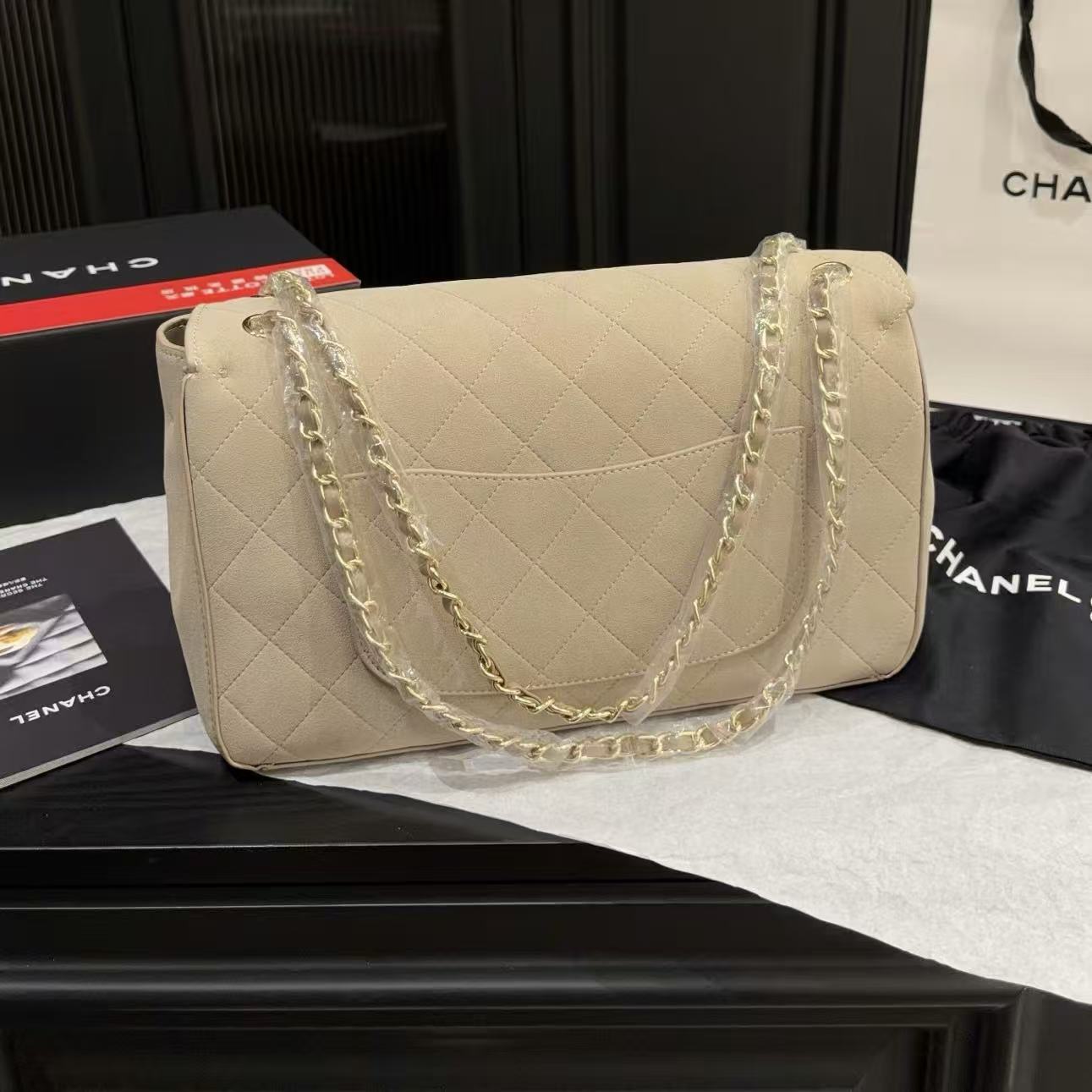 CHANE1 スエードチェーンショルダーバッグ【50％割引+送料無料】