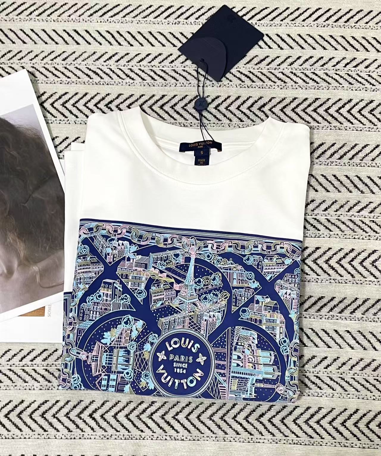 LV四つ葉のクローバー柄Tシャツ【50％割引+送料無料】