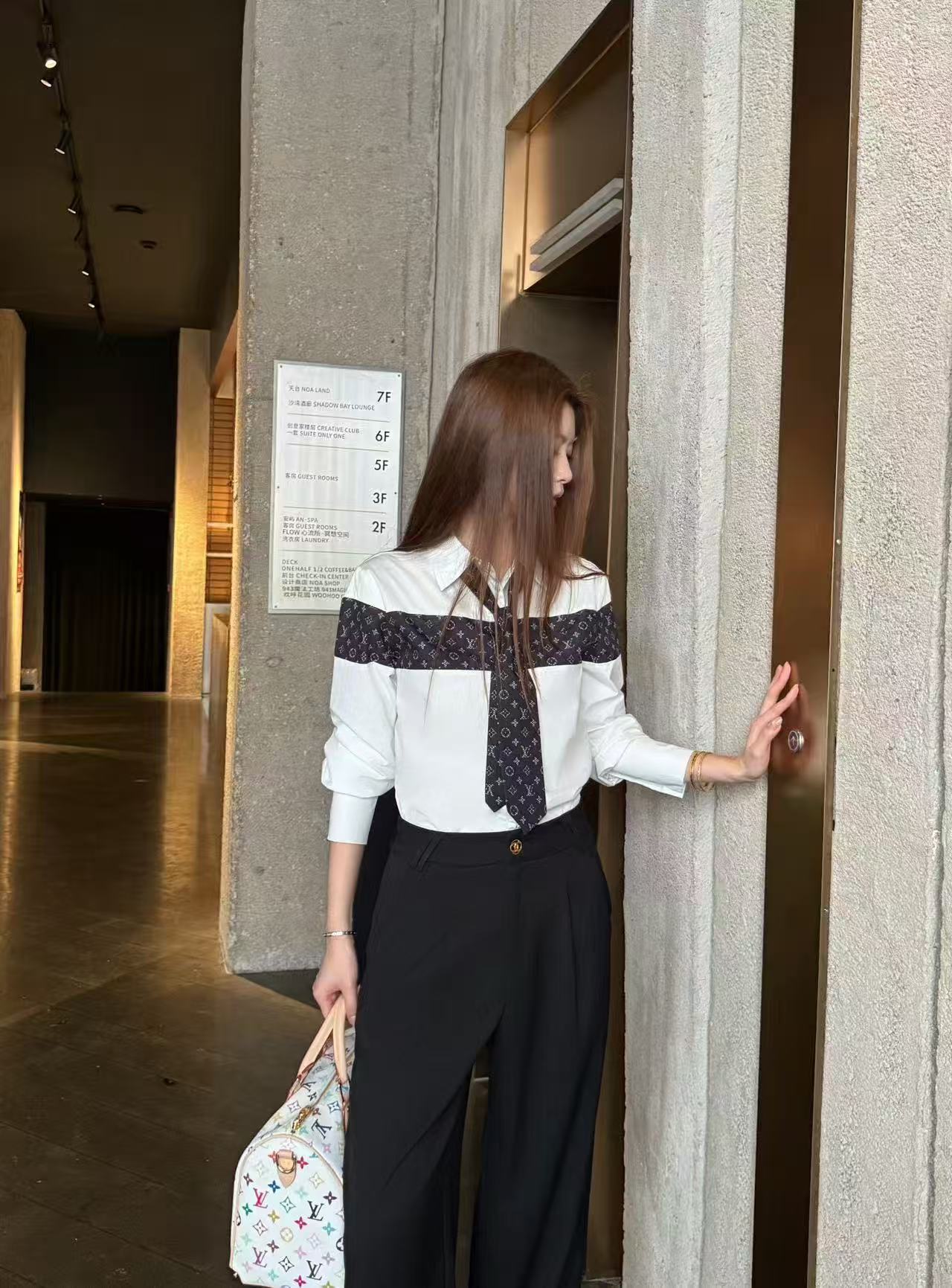 LV タイネック ルーズフィットシャツ【50％割引+送料無料】