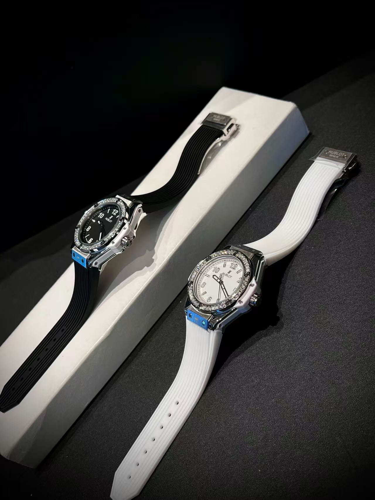 Hublot女性用ダイヤモンド時計【50％割引+送料無料】