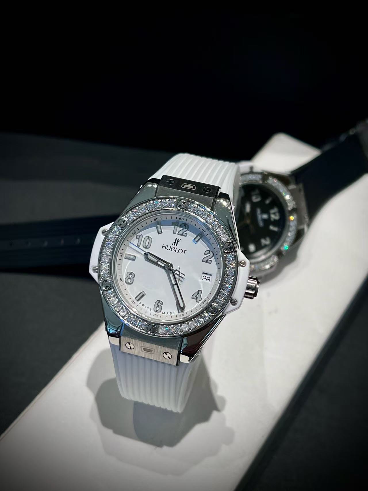Hublot女性用ダイヤモンド時計【50％割引+送料無料】
