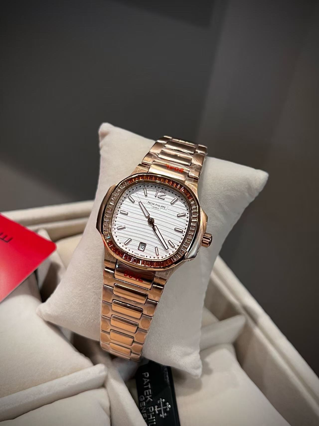 PATEK PH1LIPPEノーチラス 7118レディース腕時計【50％割引+送料無料】