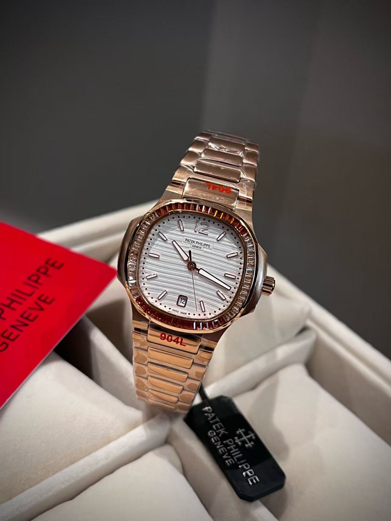 PATEK PH1LIPPEノーチラス 7118レディース腕時計【50％割引+送料無料】
