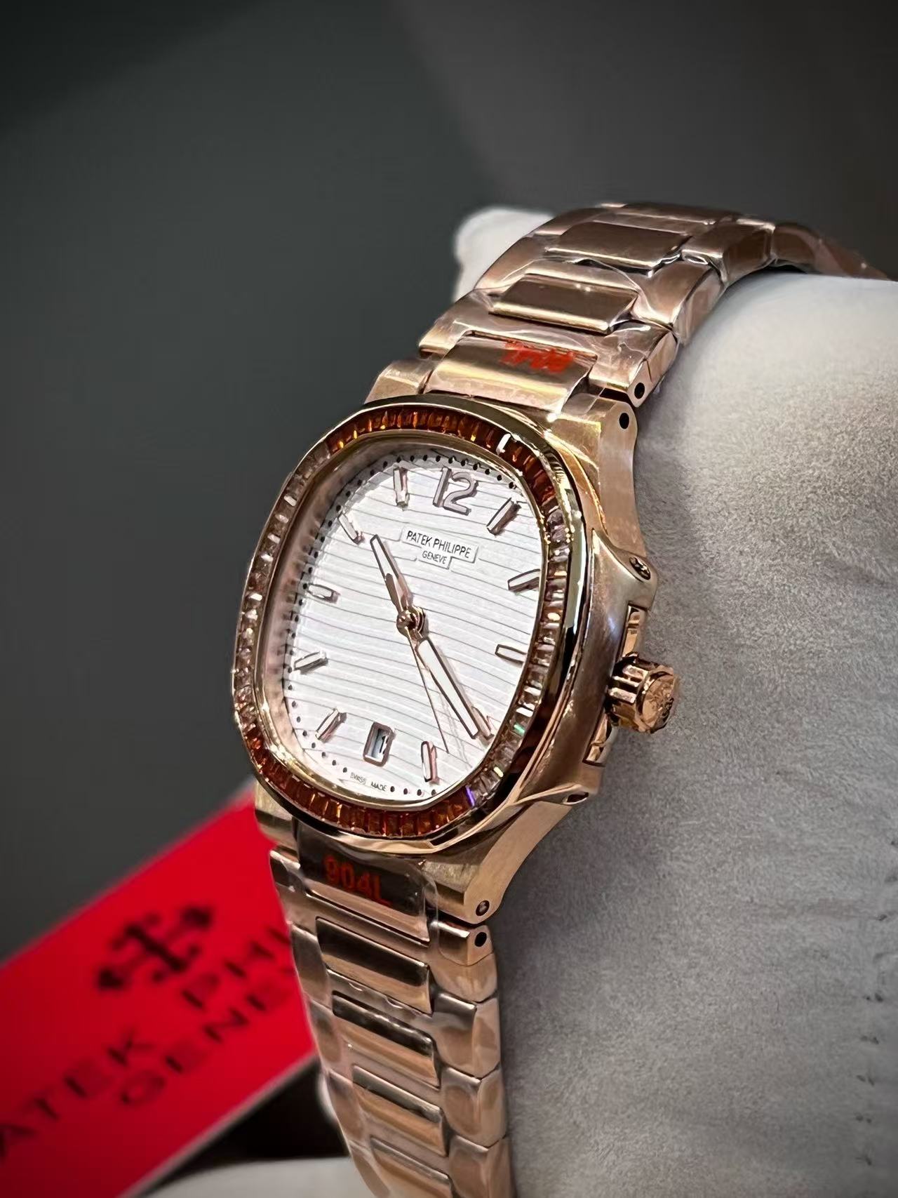 PATEK PH1LIPPEノーチラス 7118レディース腕時計【50％割引+送料無料】