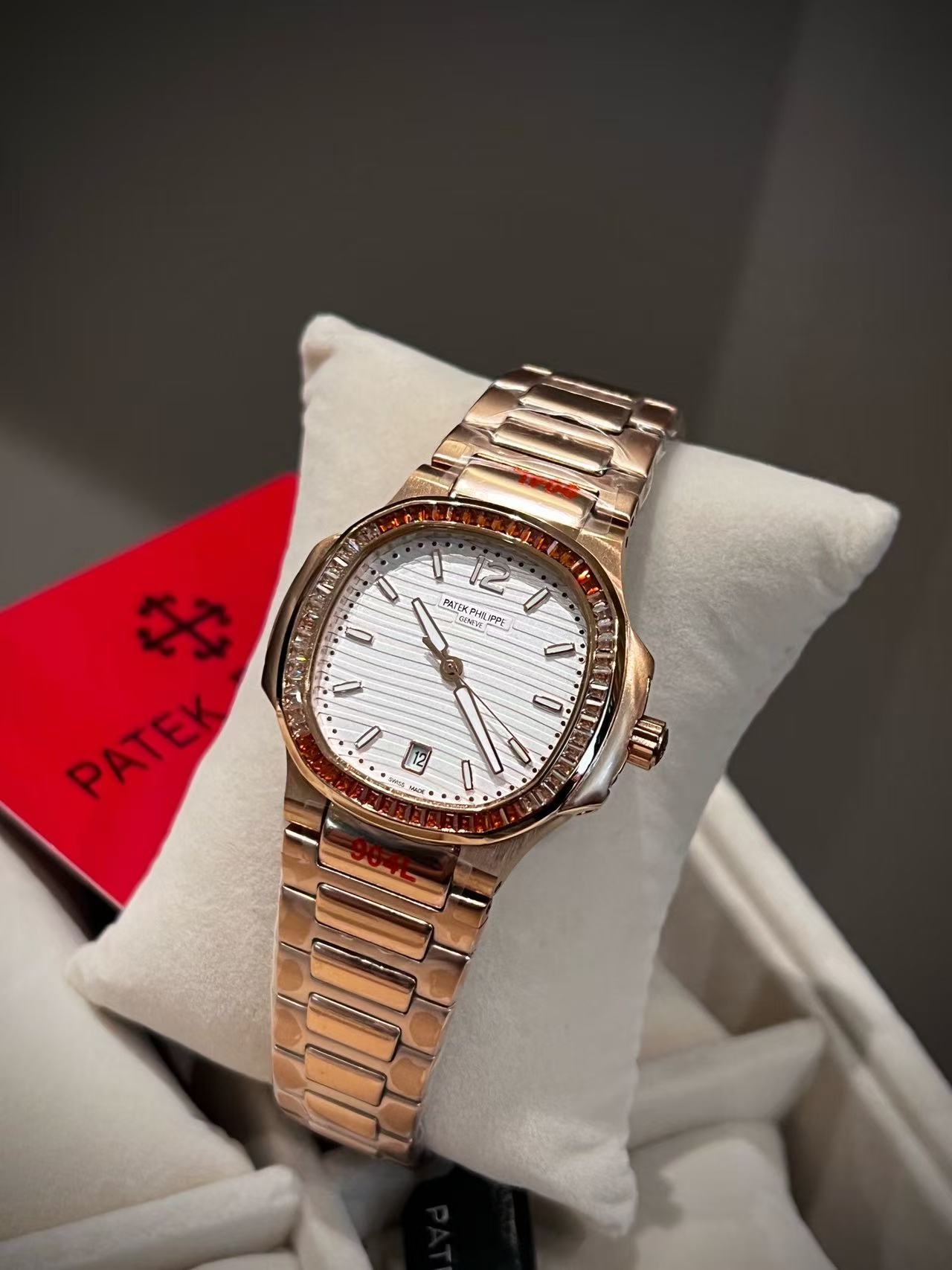 PATEK PH1LIPPEノーチラス 7118レディース腕時計【50％割引+送料無料】