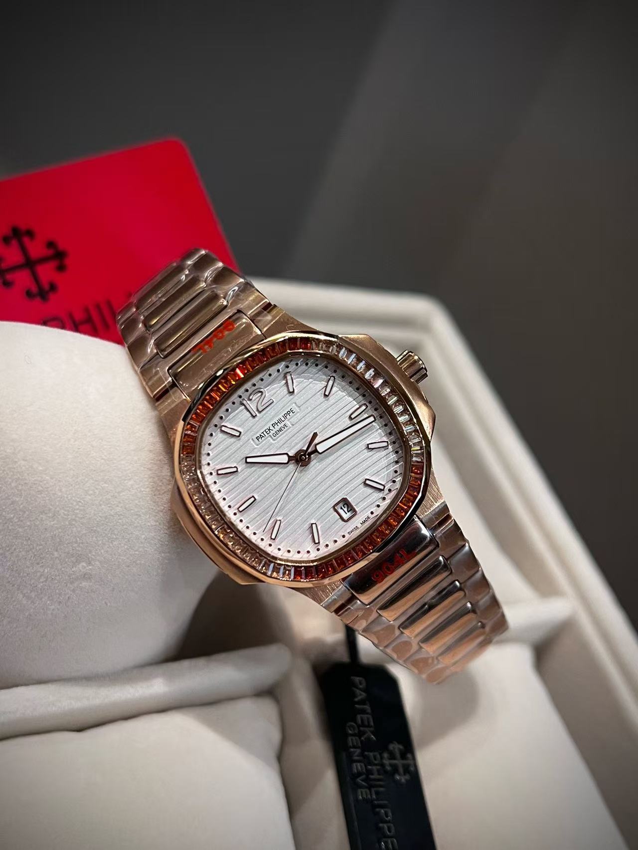 PATEK PH1LIPPEノーチラス 7118レディース腕時計【50％割引+送料無料】