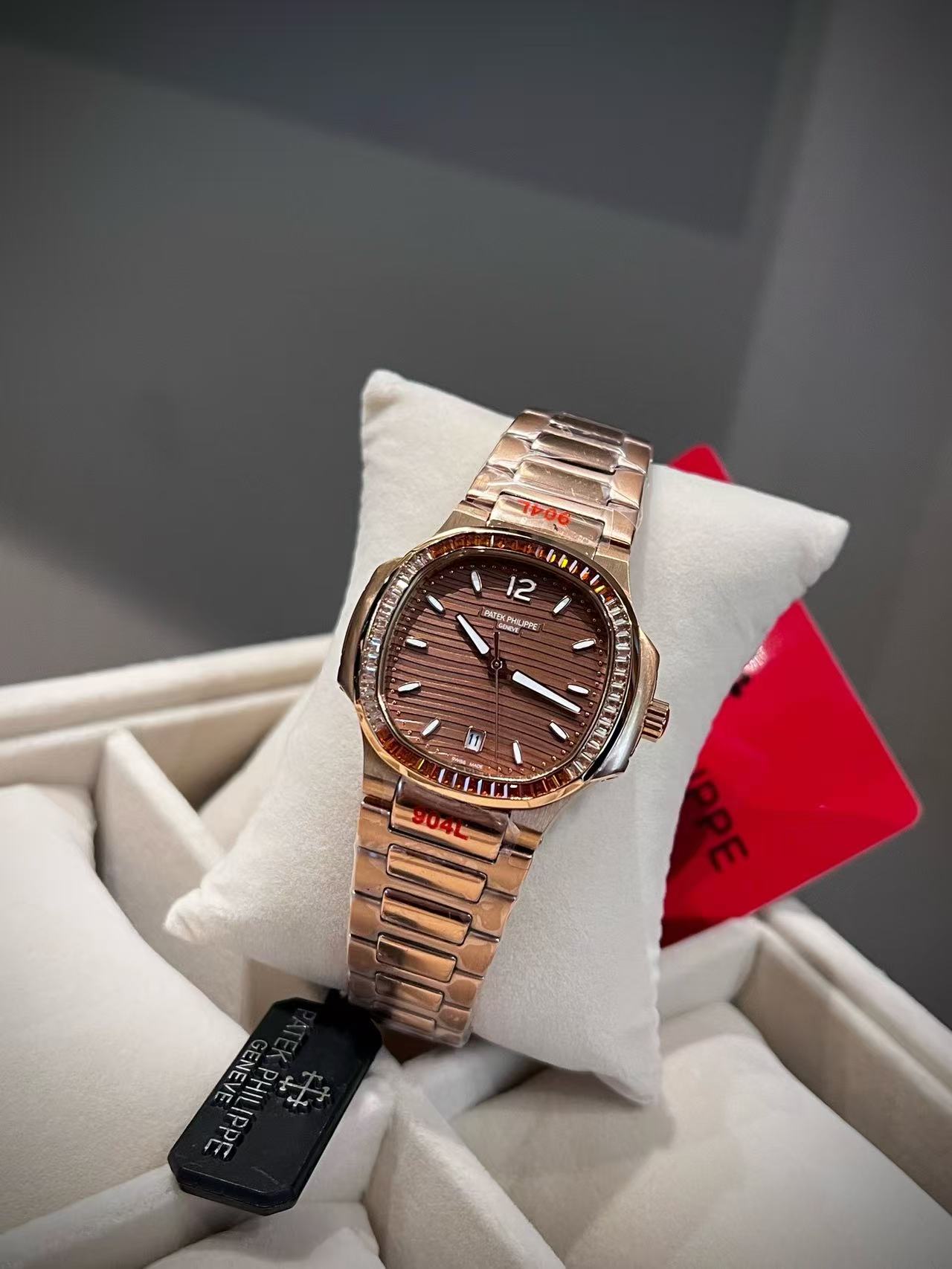 PATEK PH1LIPPEノーチラス 7118レディース腕時計【50％割引+送料無料】