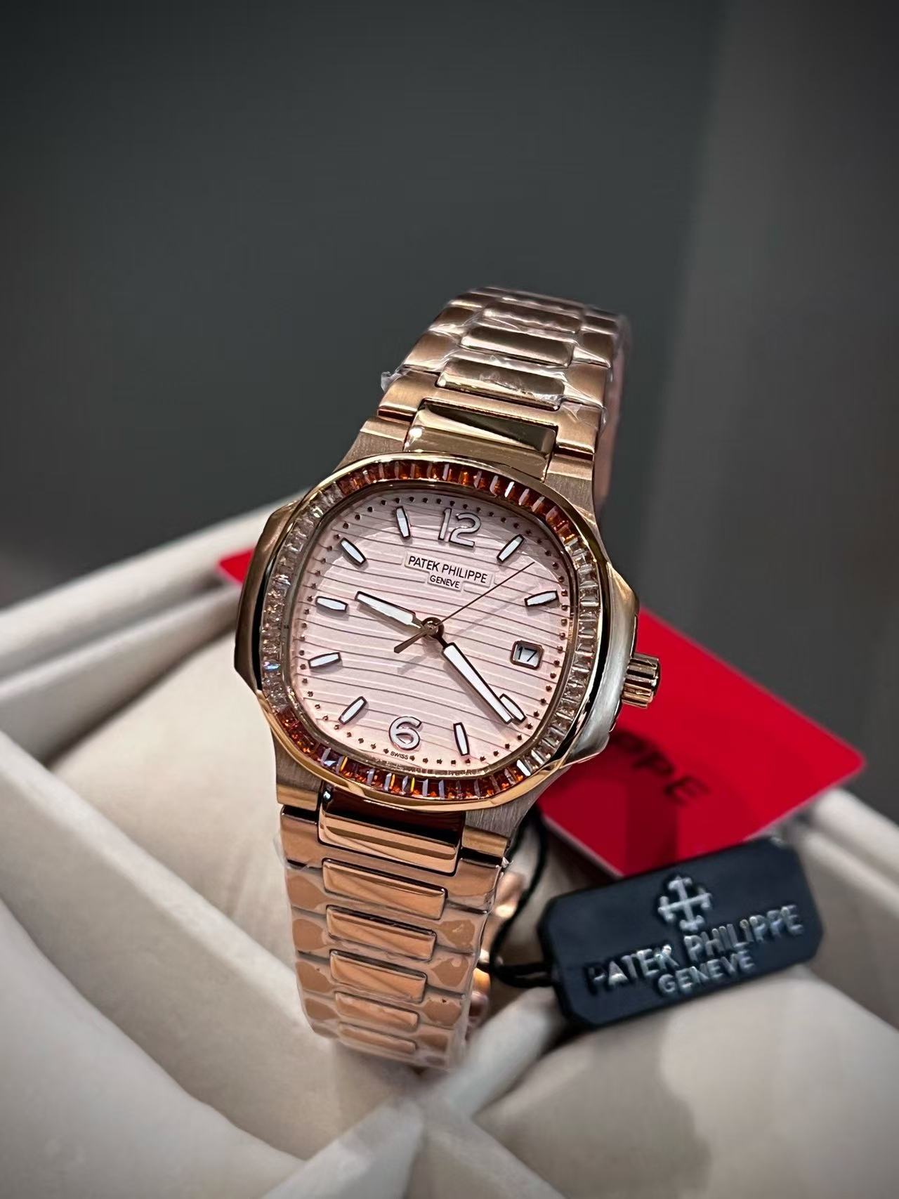 PATEK PH1LIPPEノーチラス 7118レディース腕時計【50％割引+送料無料】