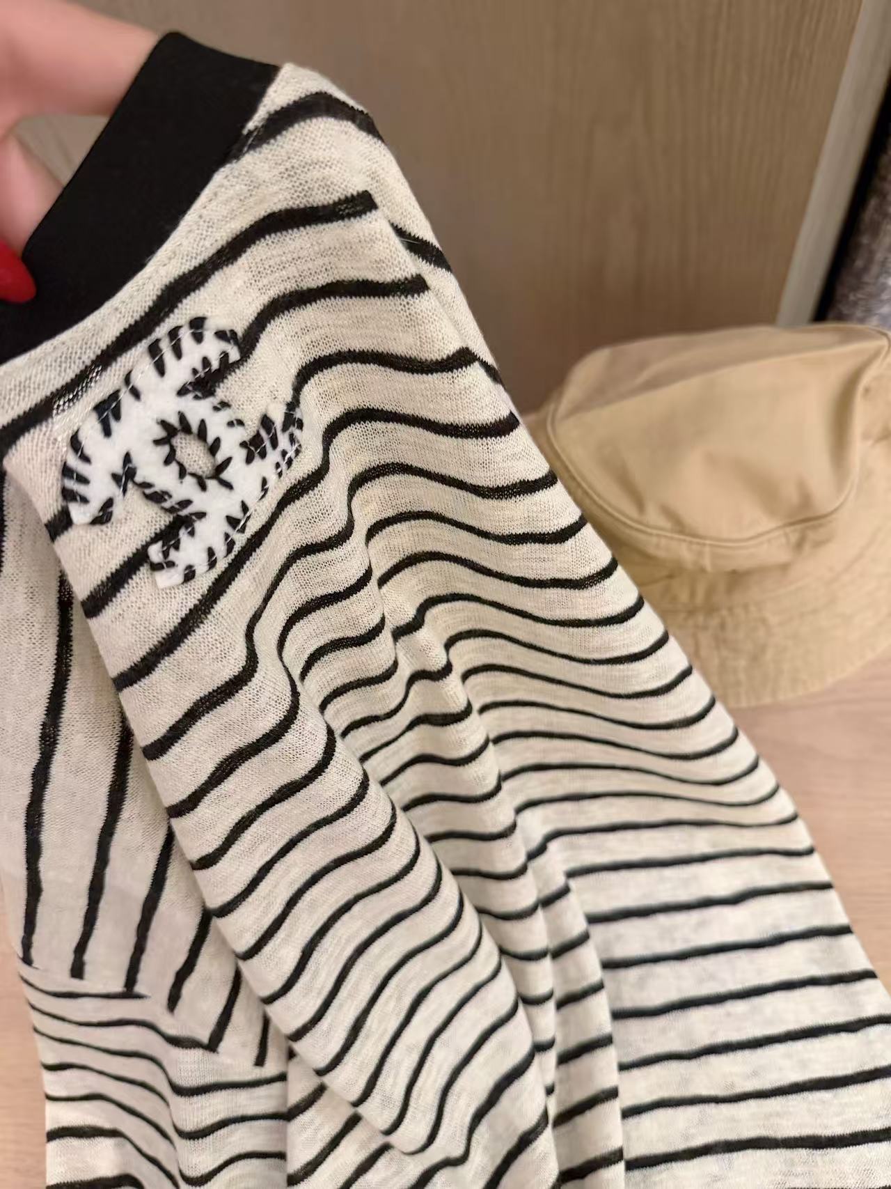 CHANE1 ダブルCストライプ長袖Tシャツ【50％割引+送料無料】