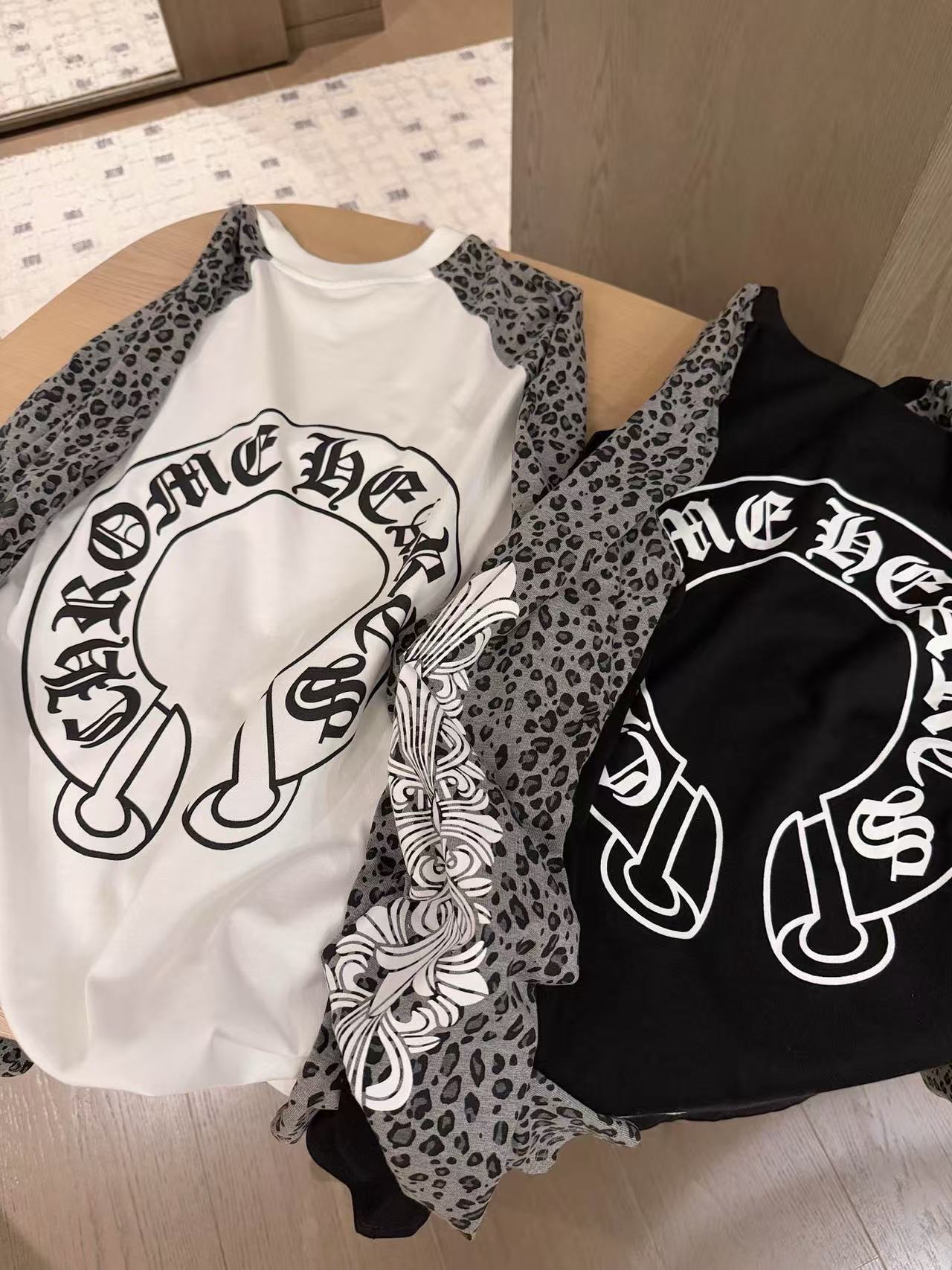 Chr0me Hearts サンスクリット語長袖Tシャツ【50％割引+送料無料】