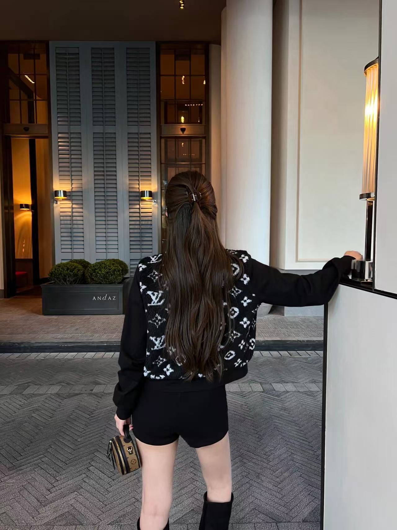 LV シアリング クローバー ジップアップジャケット【50％割引+送料無料】