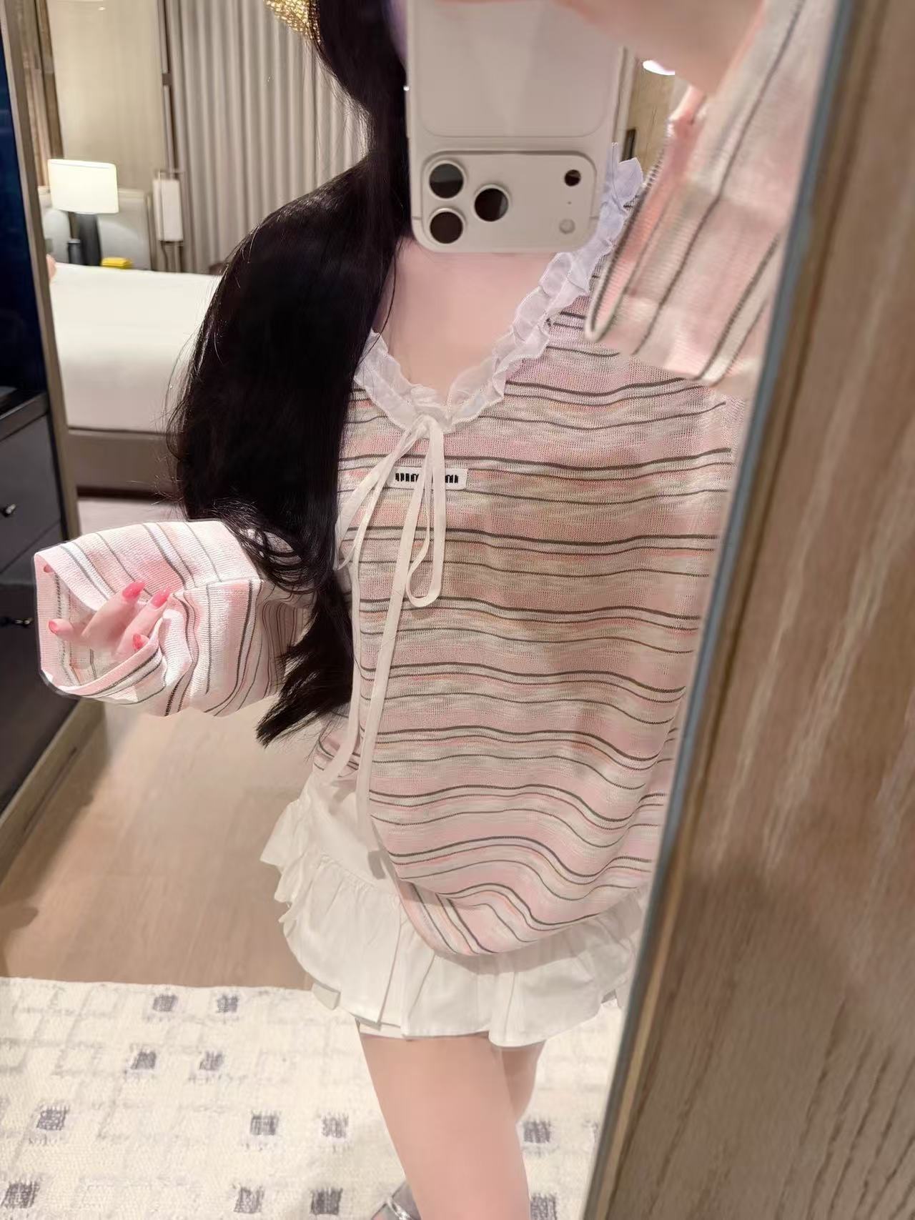 M1UM1U レーストリム付き長袖Tシャツ【50％割引+送料無料】