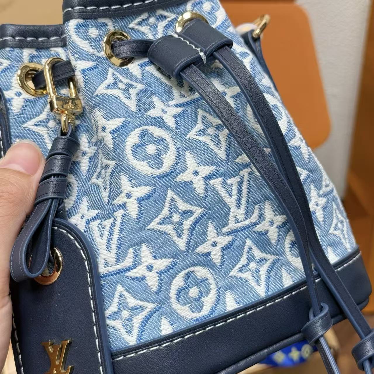 LV モノグラム・デニム バケットバッグ【50％割引+送料無料】
