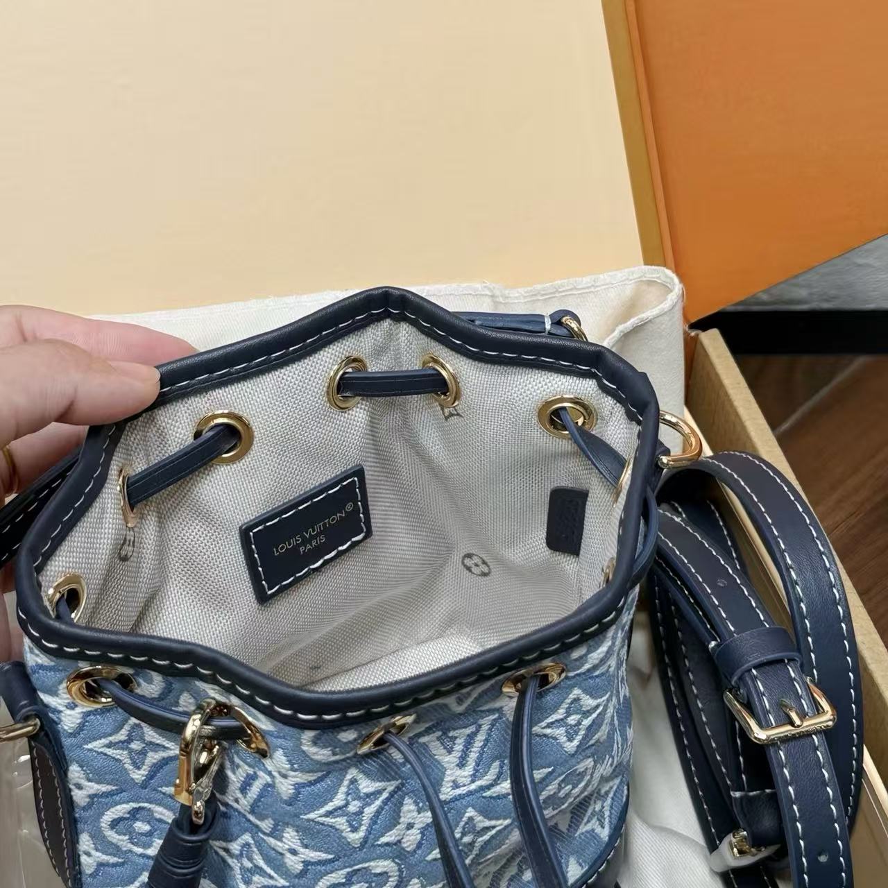 LV モノグラム・デニム バケットバッグ【50％割引+送料無料】