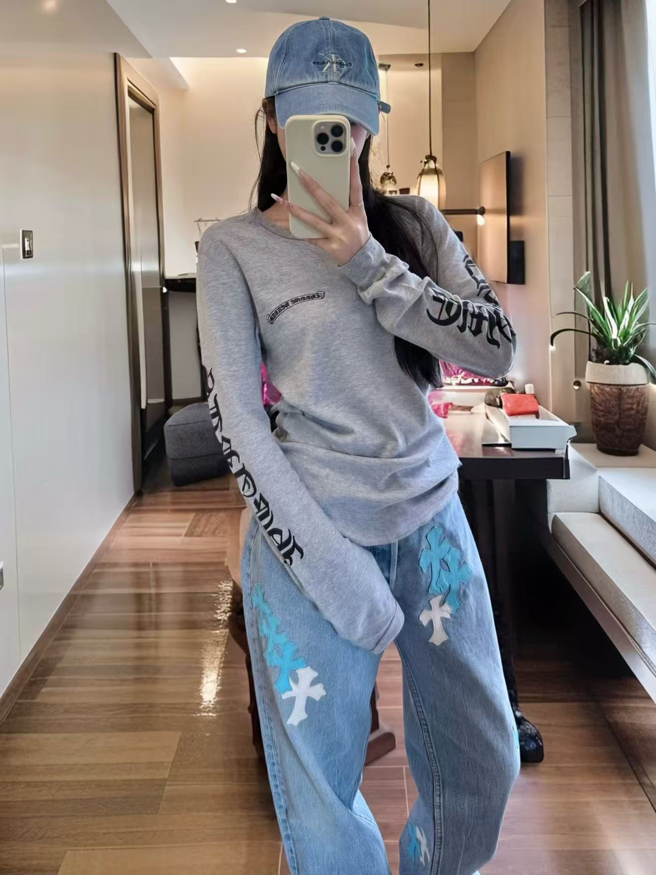 Chr0me Hearts サンスクリット語長袖Tシャツ【50％割引+送料無料】