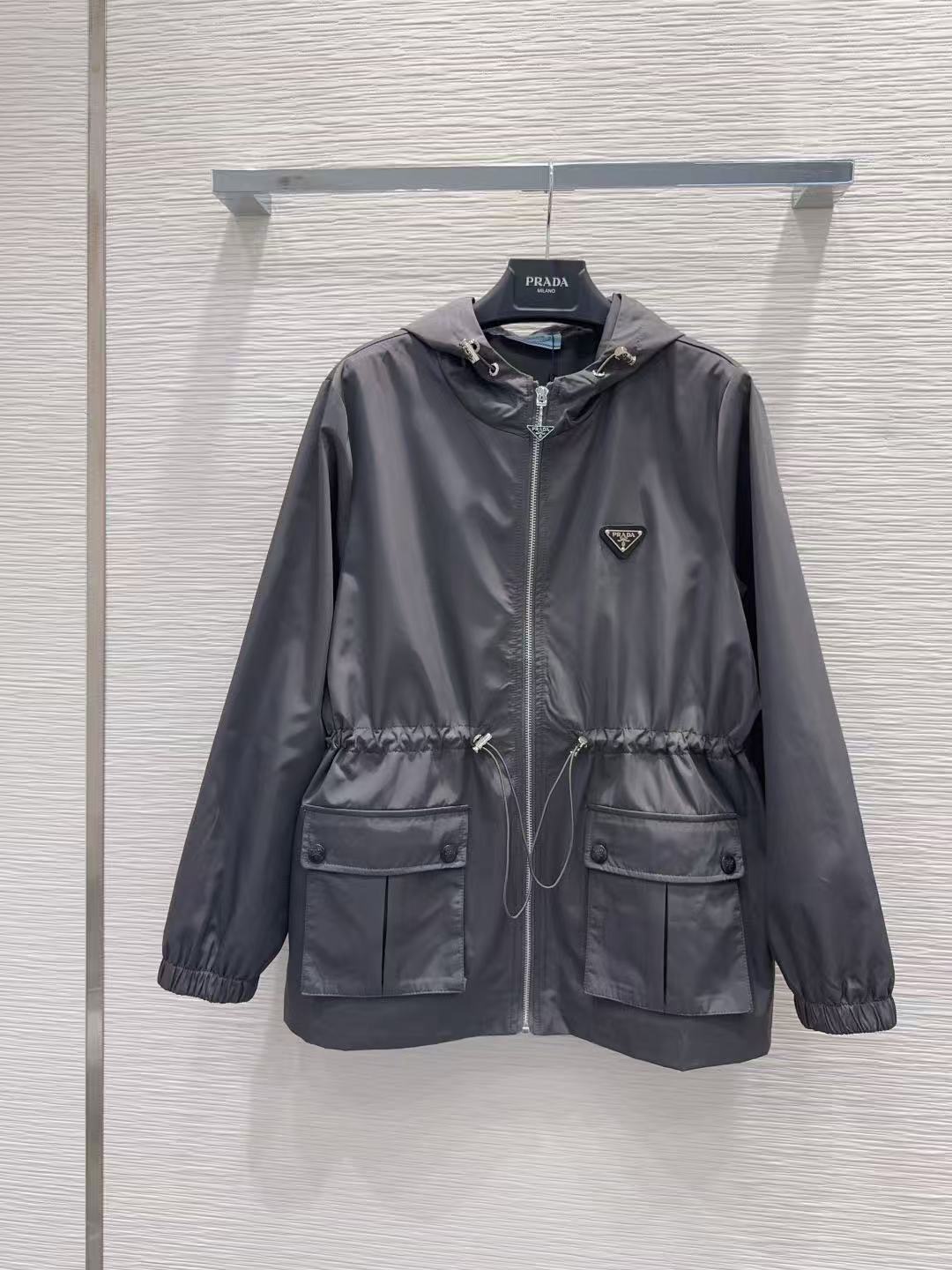 PR4DA トライアングルロゴ フーデッドジャケット【50％割引+送料無料】