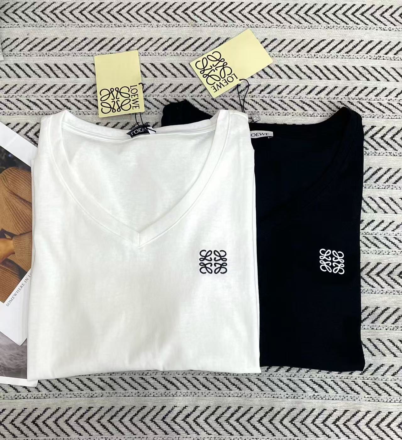 L0WEW シンプルなVネック長袖Tシャツ【50％割引+送料無料】
