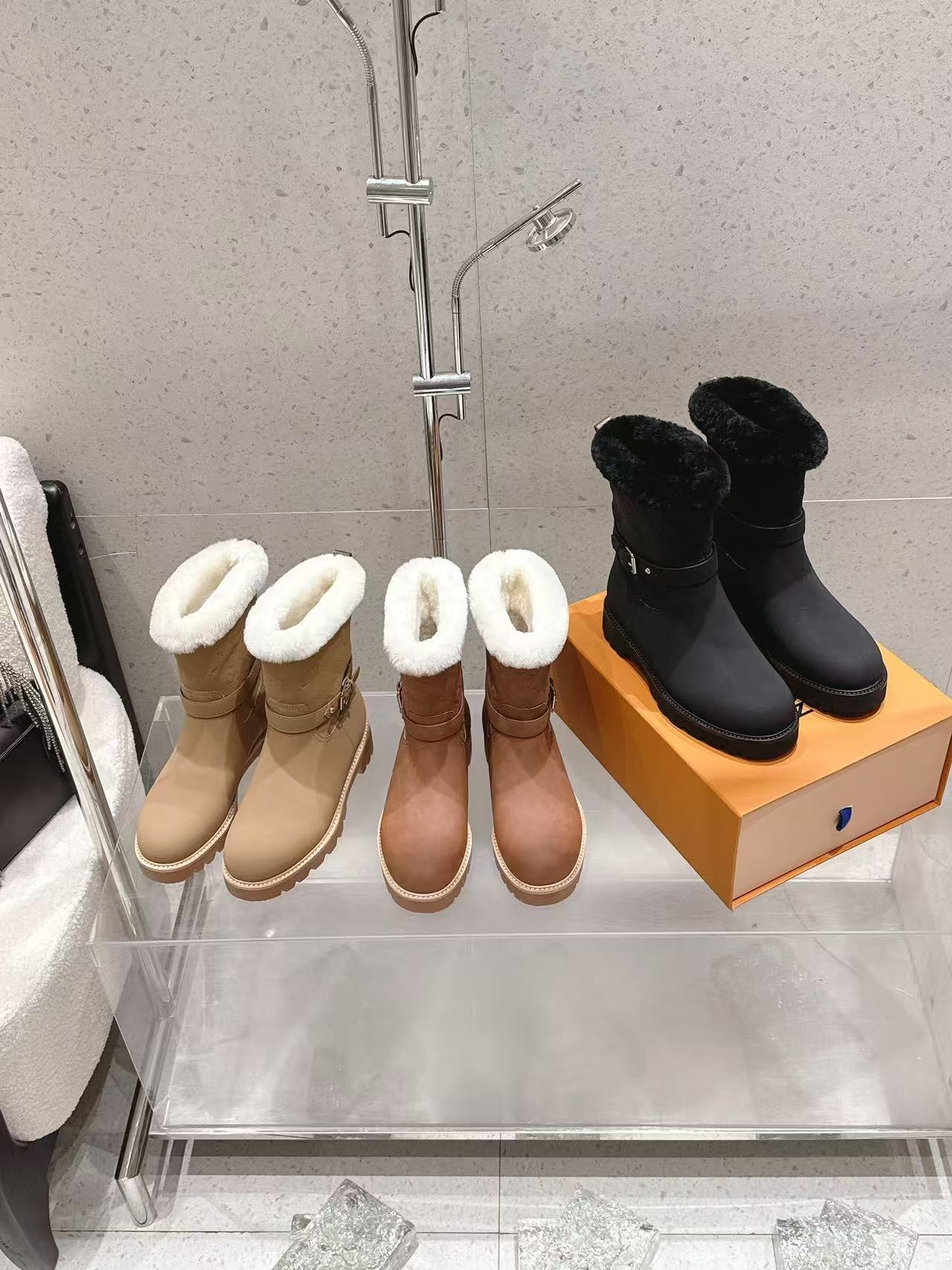 LV高品質ウール製アンクルブーツ【50％割引+送料無料】