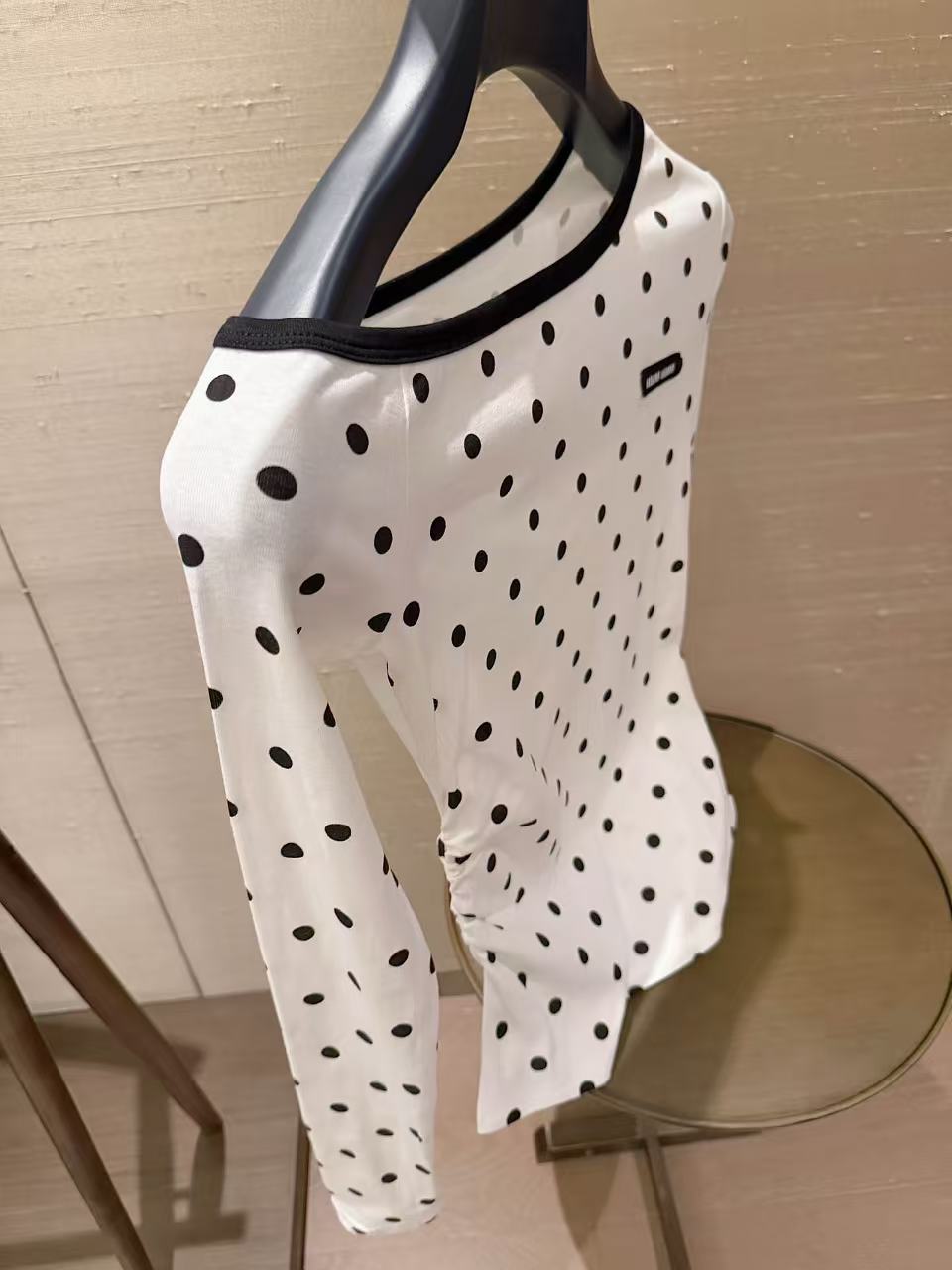 M1UM1U 水玉柄長袖Tシャツ【50％割引+送料無料】