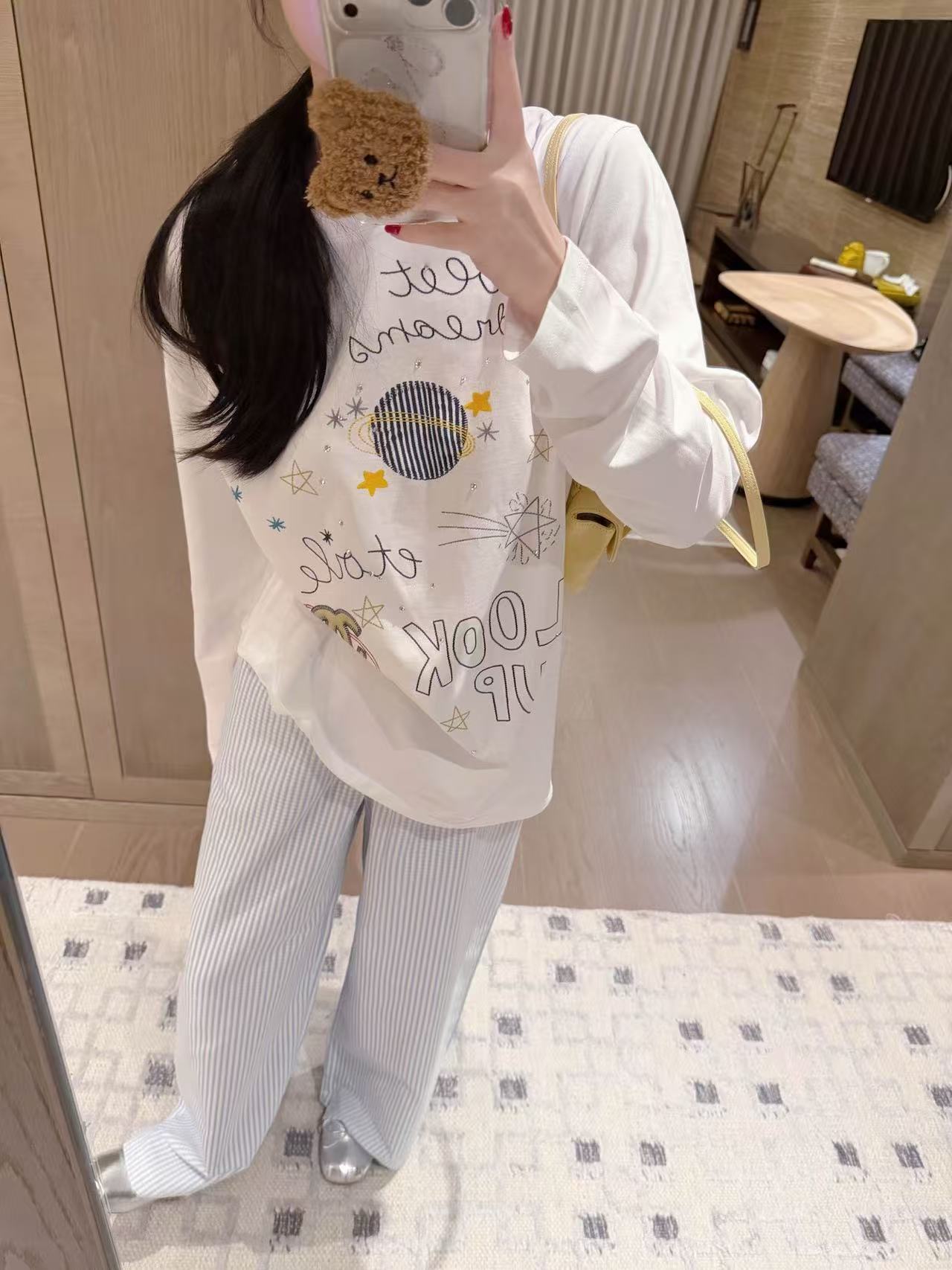 CHANE1 刺繍プリント長袖Tシャツ【50％割引+送料無料】